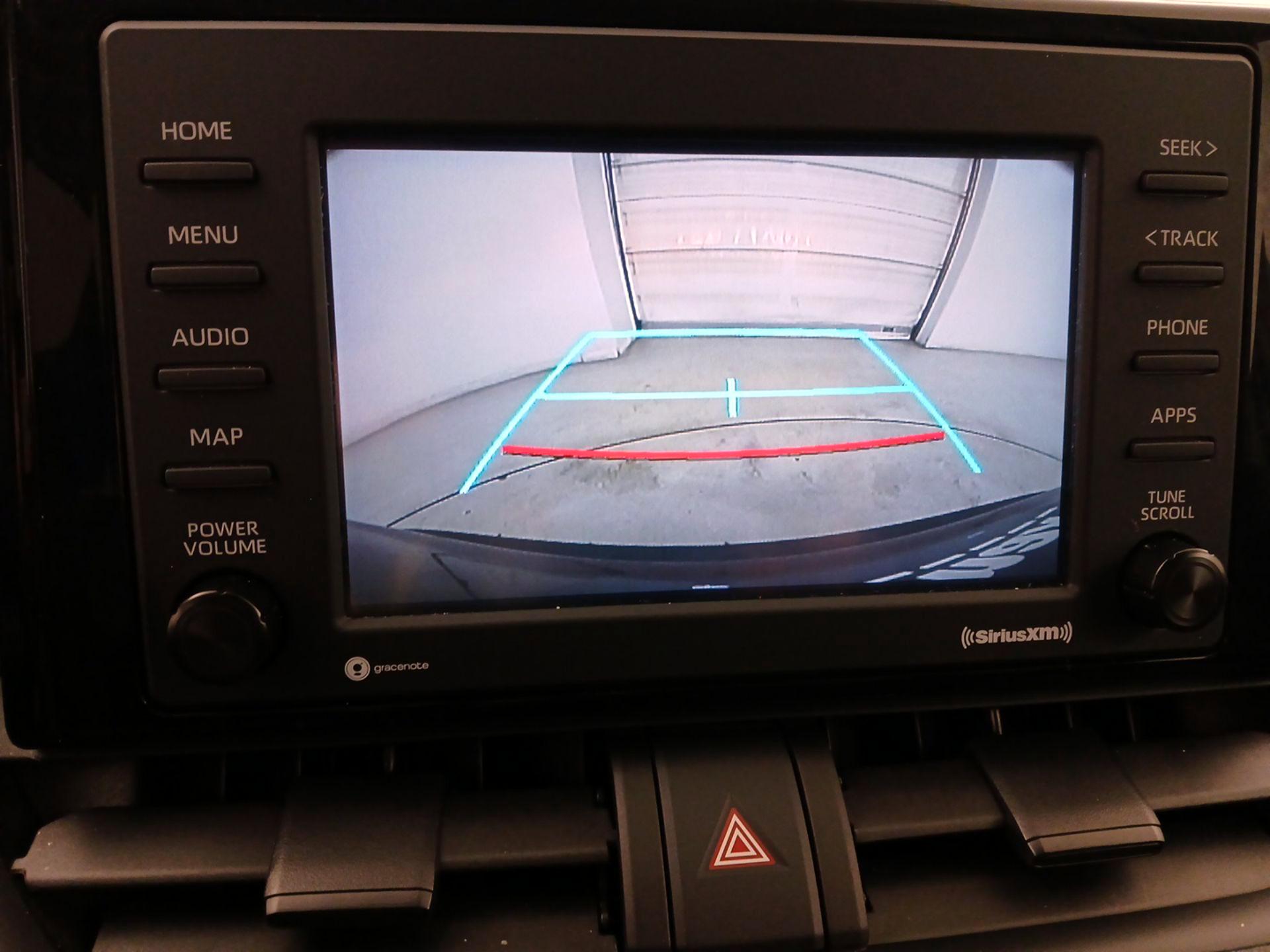 Thumbnail: 2022 Toyota RAV4 - 15