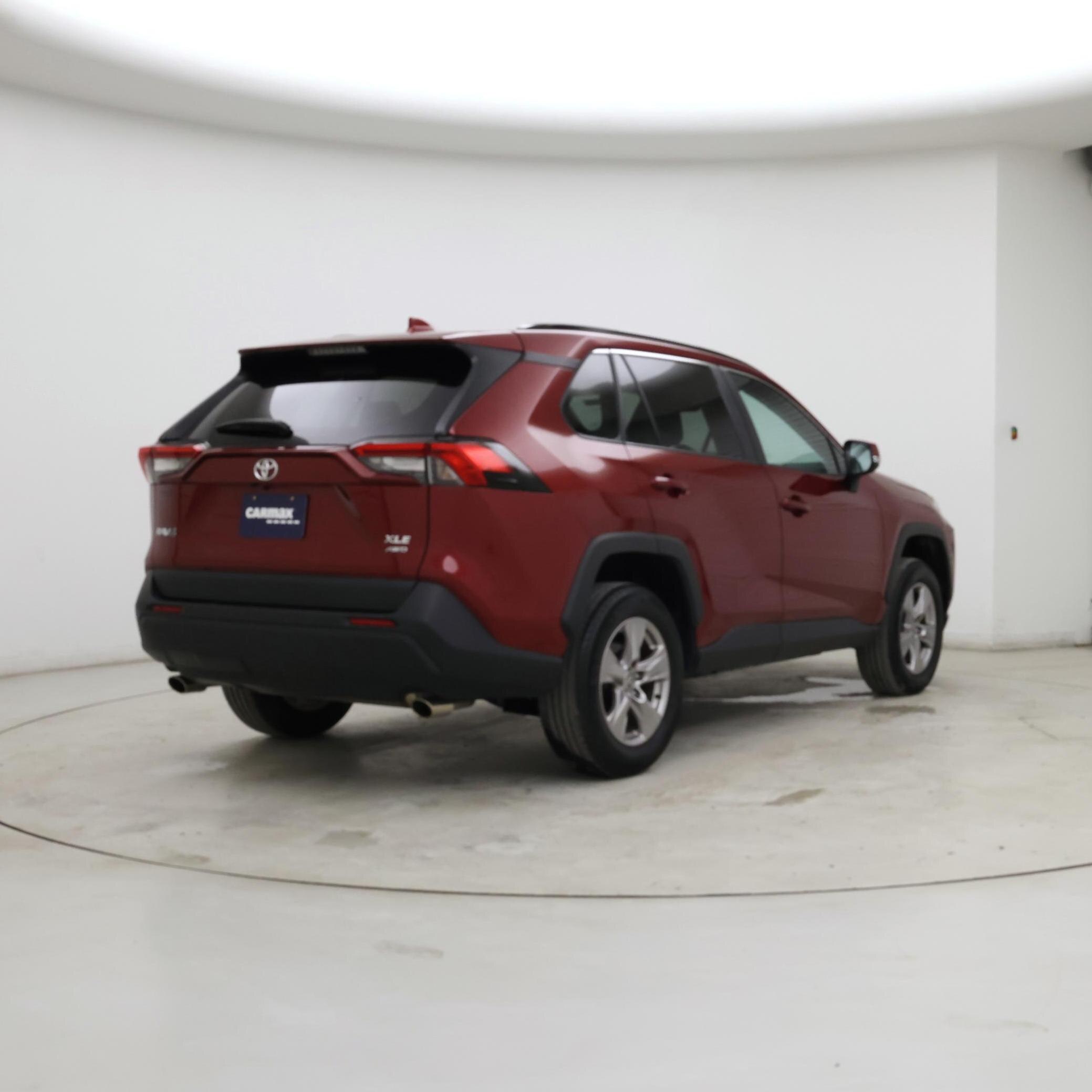 Thumbnail: 2022 Toyota RAV4 - 8