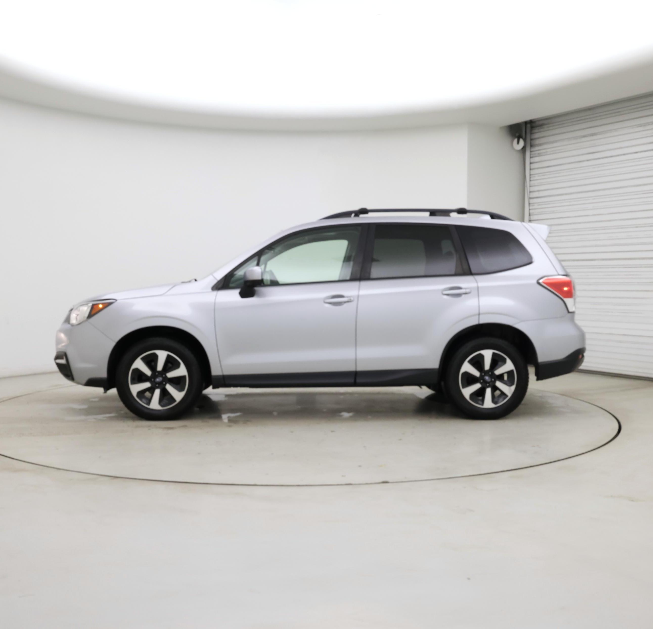 Thumbnail: 2018 Subaru Forester - 3