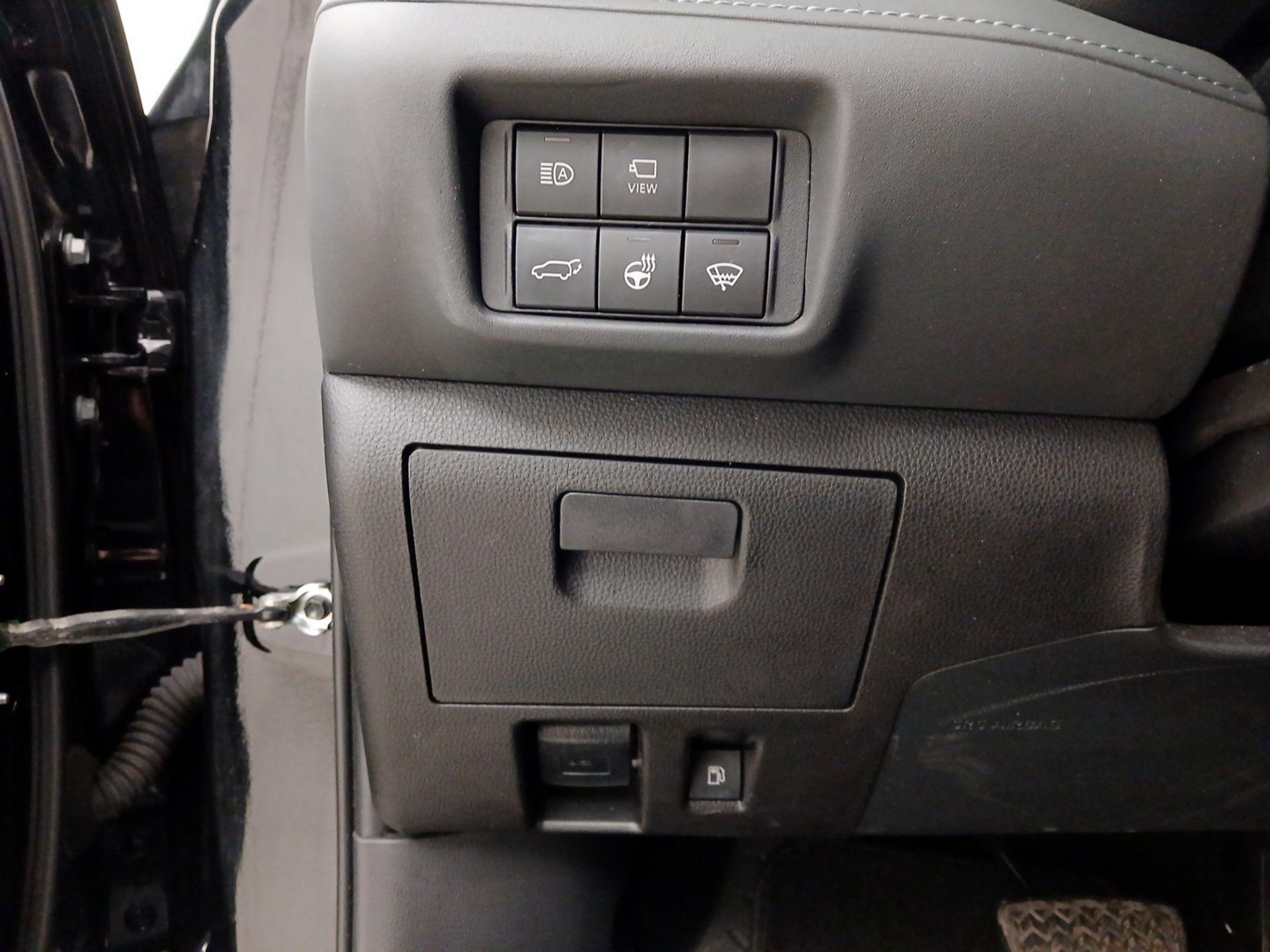 Thumbnail: 2021 Toyota Highlander - 13