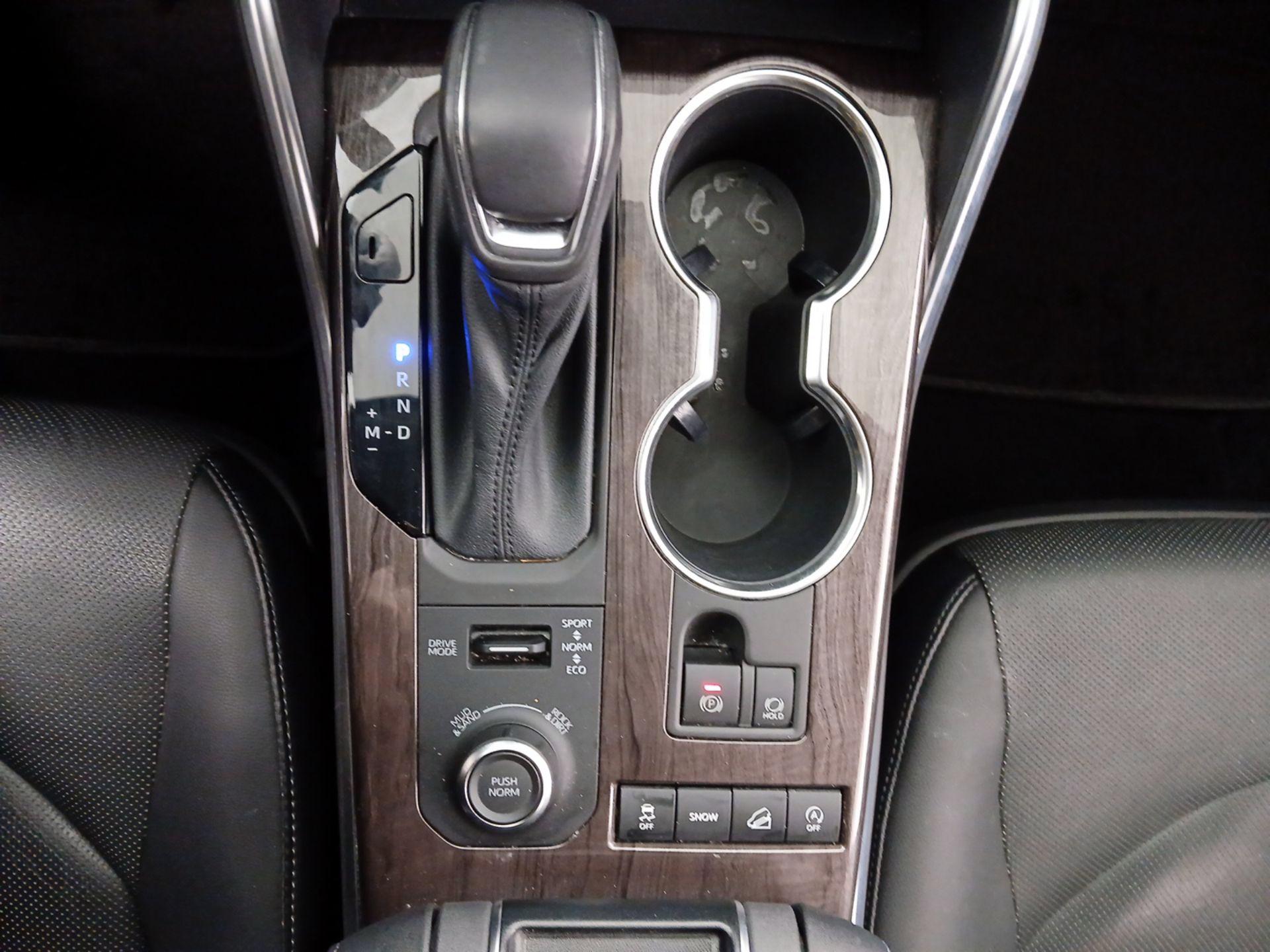 Thumbnail: 2021 Toyota Highlander - 17