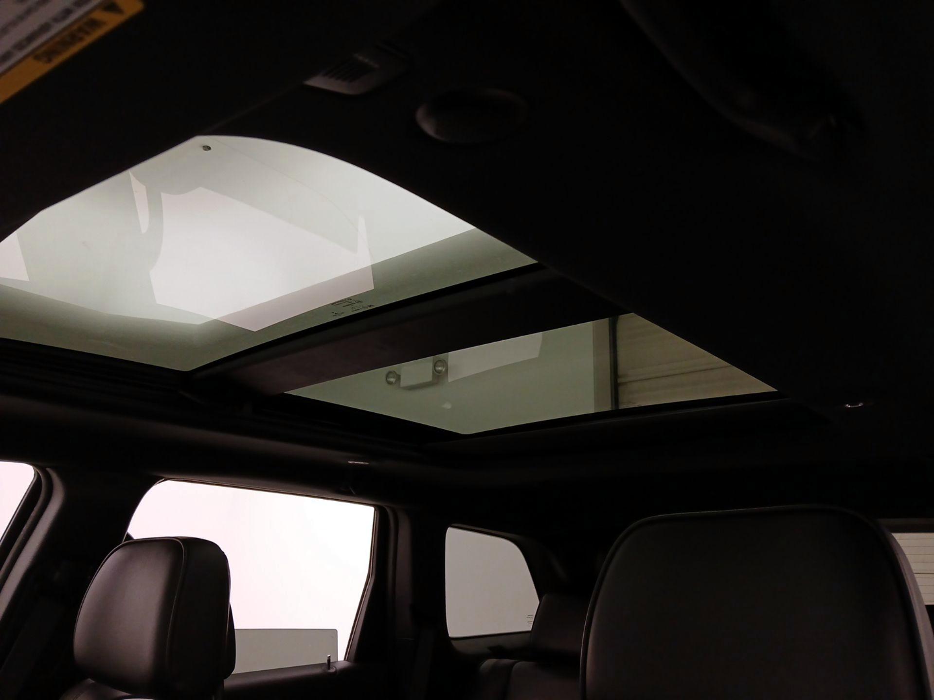 Thumbnail: 2020 Jeep Grand Cherokee - 19