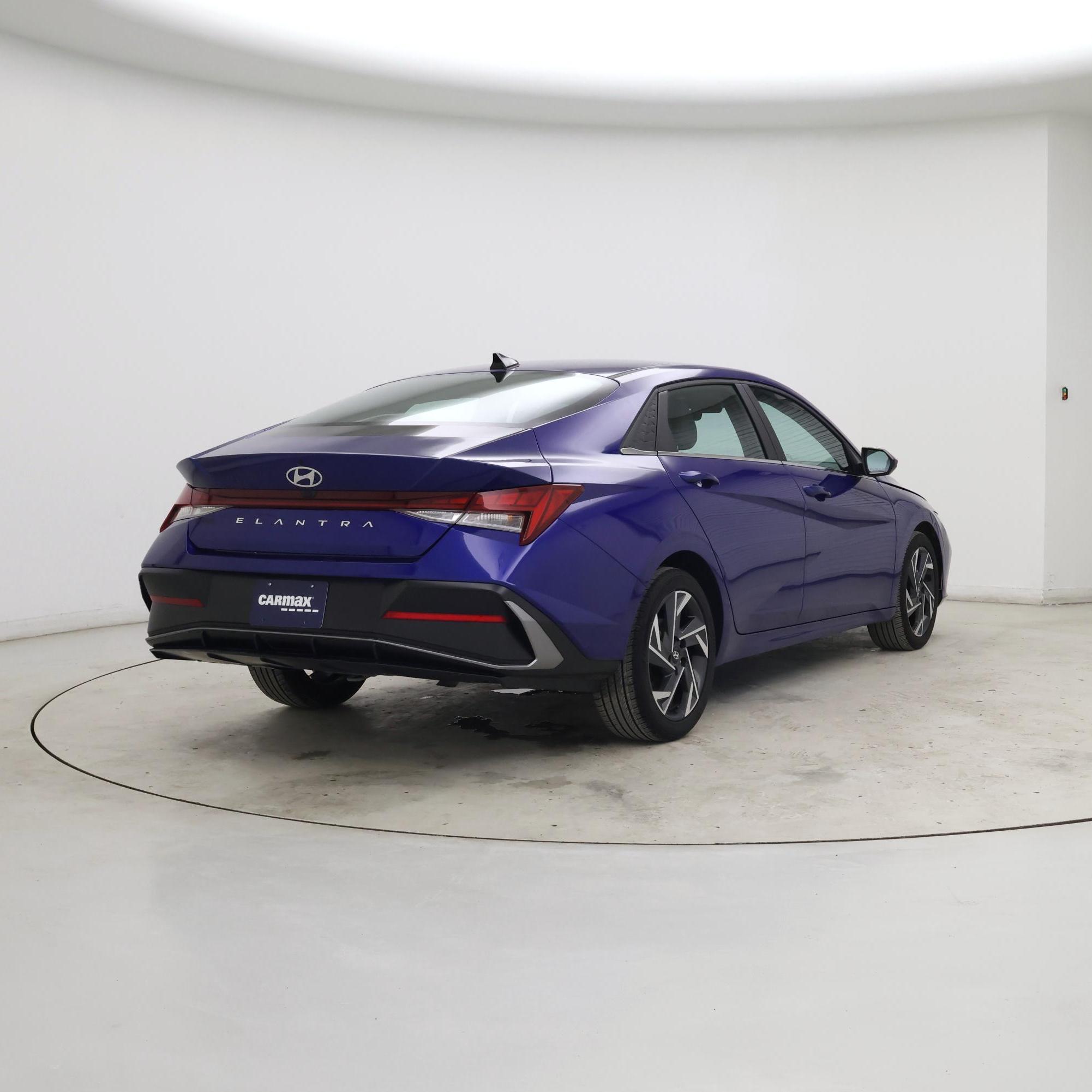 Thumbnail: 2024 Hyundai Elantra - 8