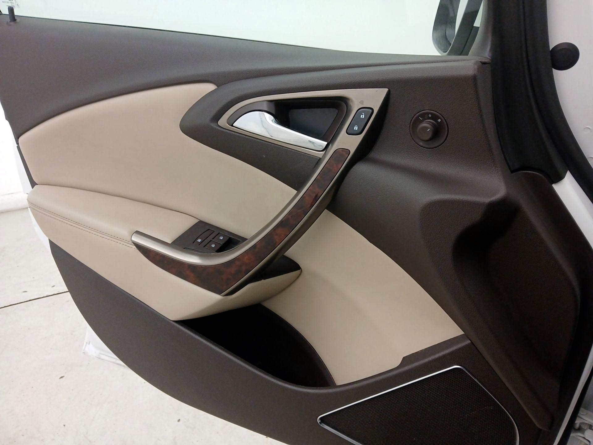 Thumbnail: 2016 Buick Verano - 12