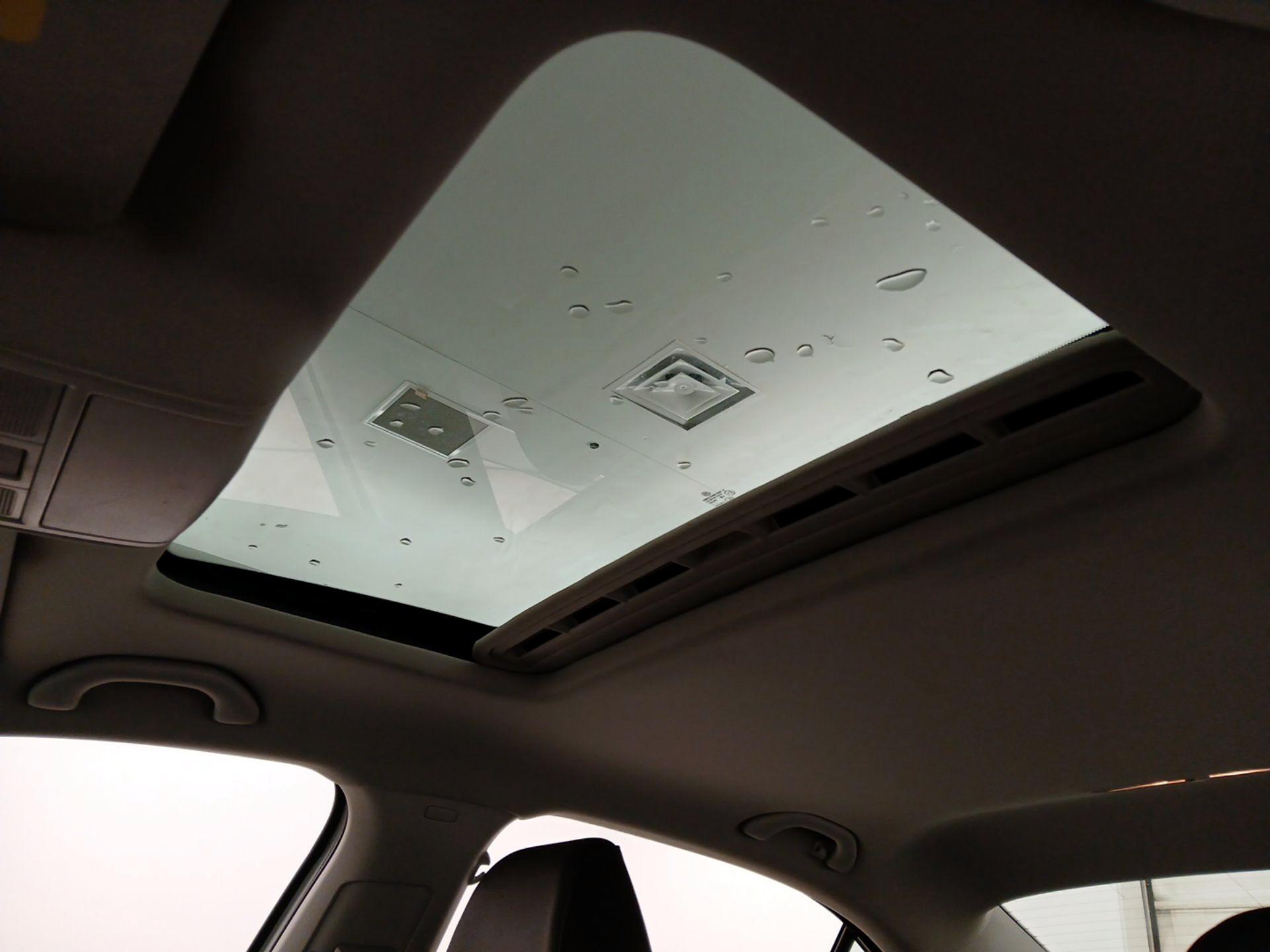 Thumbnail: 2017 Volkswagen Jetta - 18