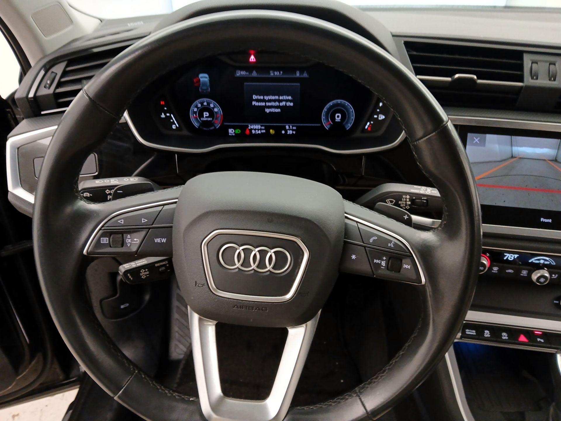 Thumbnail: 2024 Audi Q3 - 10