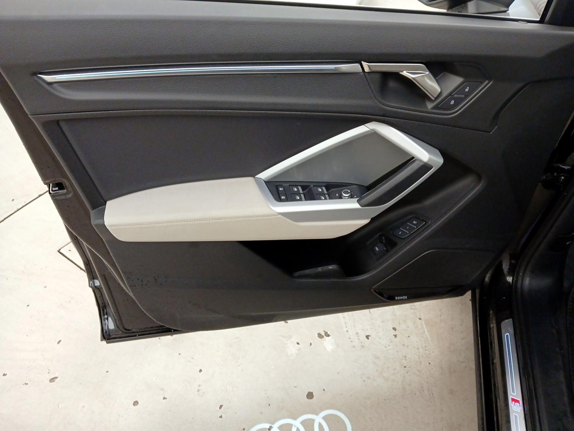 Thumbnail: 2024 Audi Q3 - 12