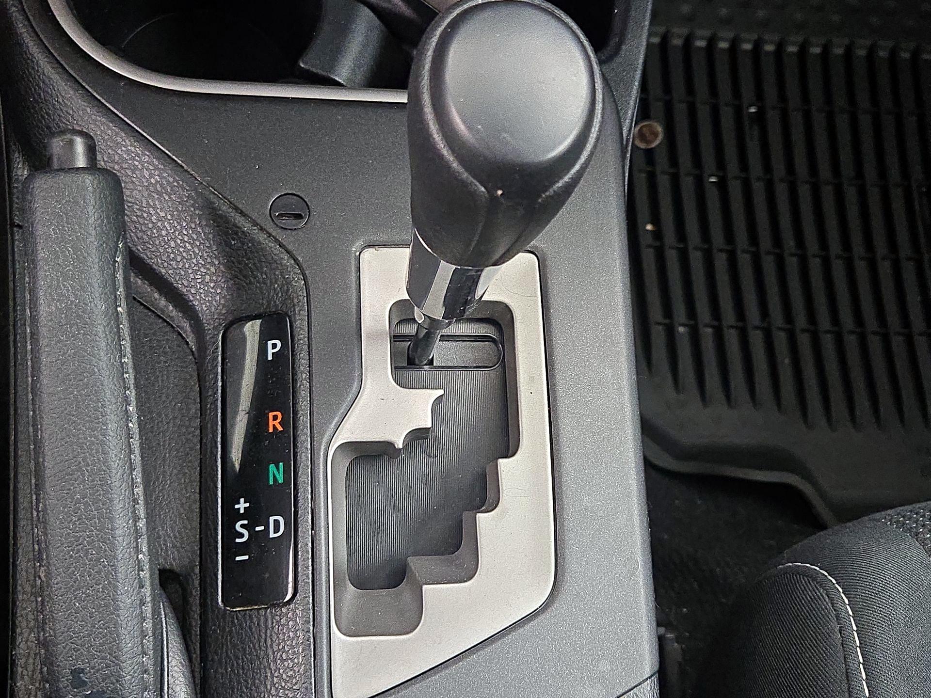 Thumbnail: 2018 Toyota RAV4 - 17