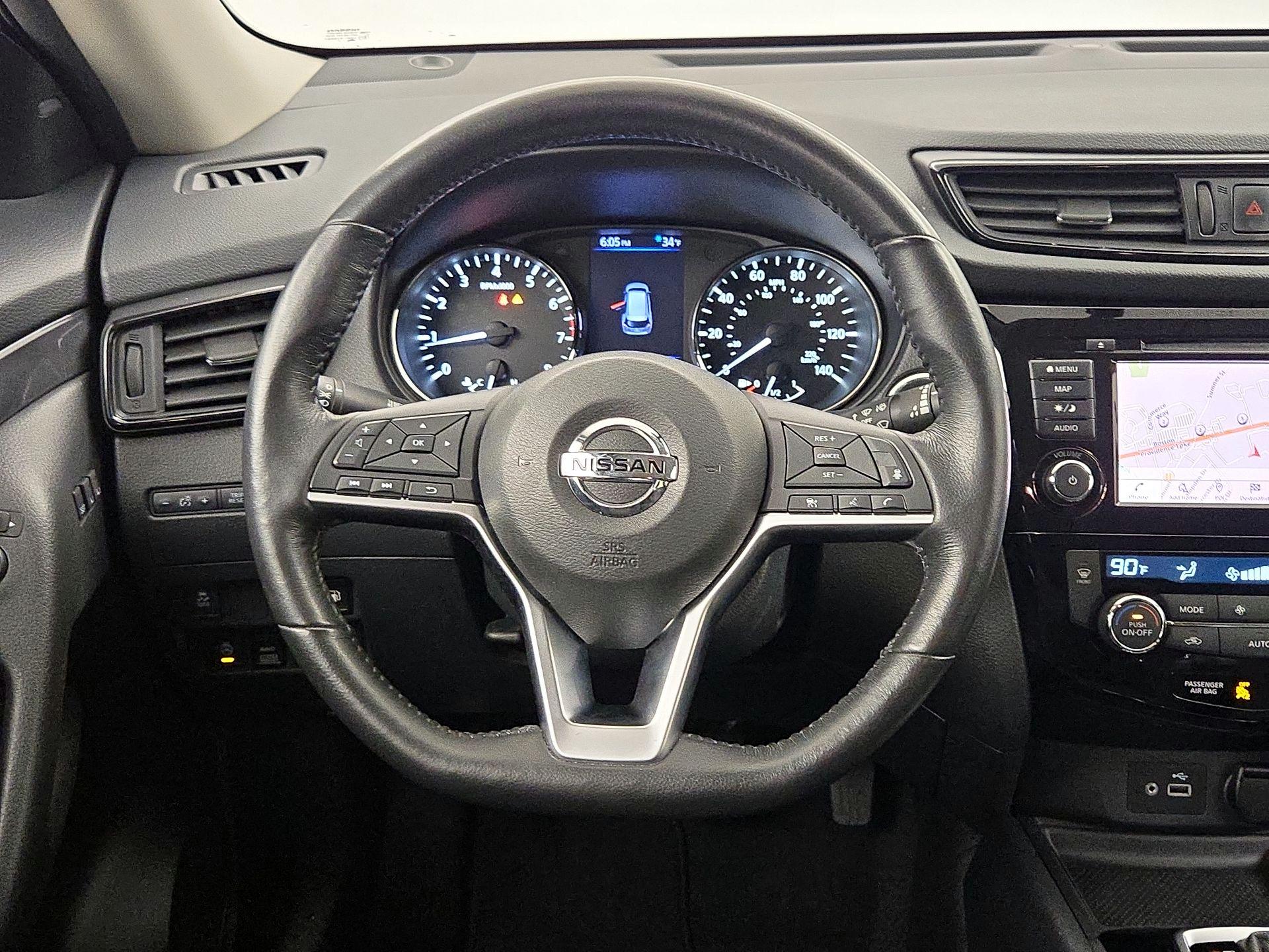 Thumbnail: 2018 Nissan Rogue - 10