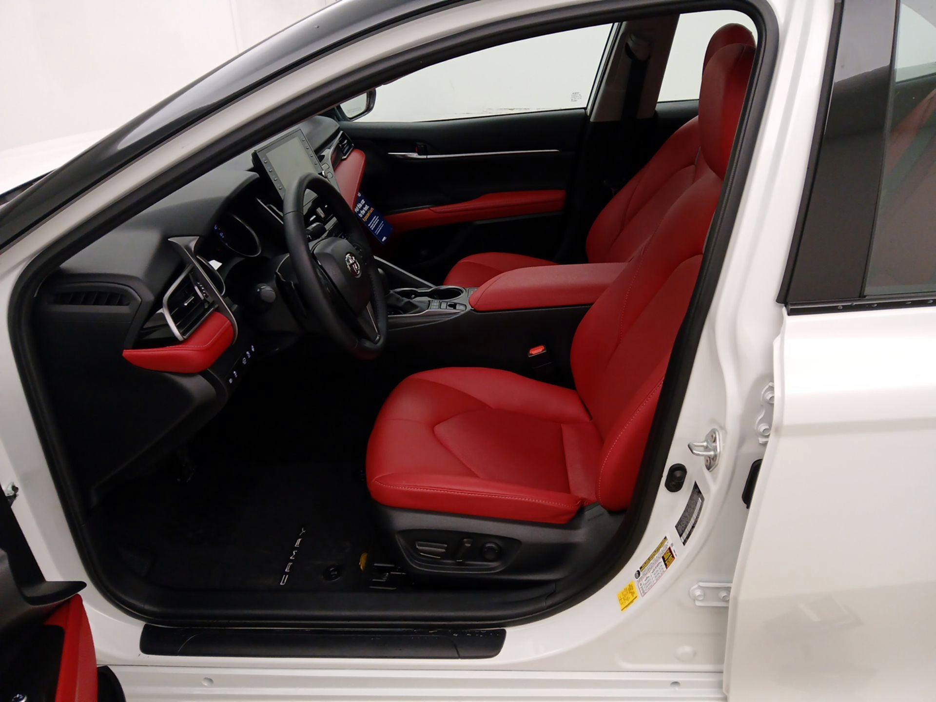 Thumbnail: 2023 Toyota Camry - 11