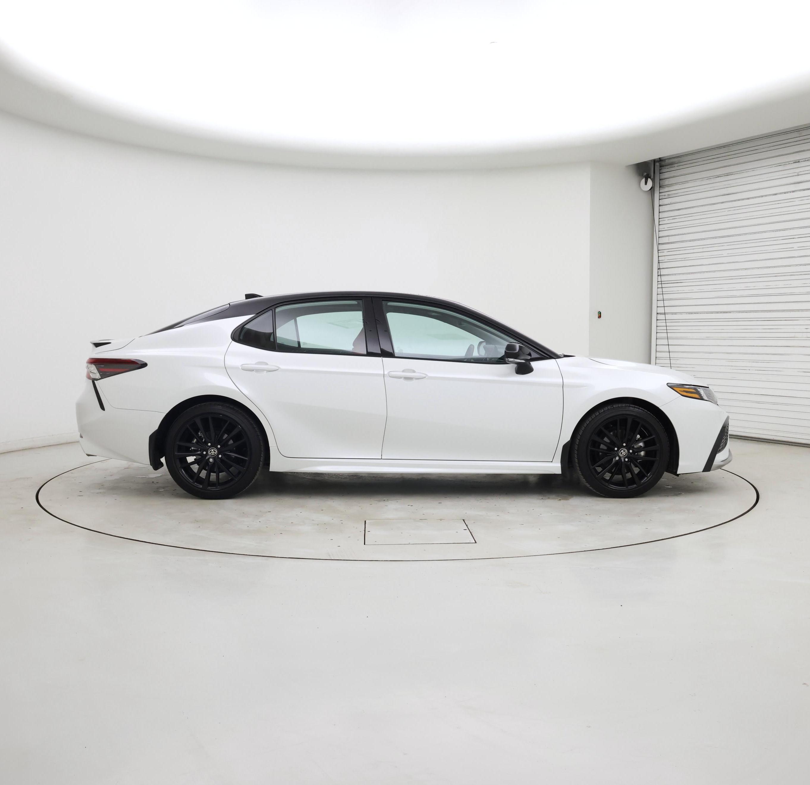 Thumbnail: 2023 Toyota Camry - 7