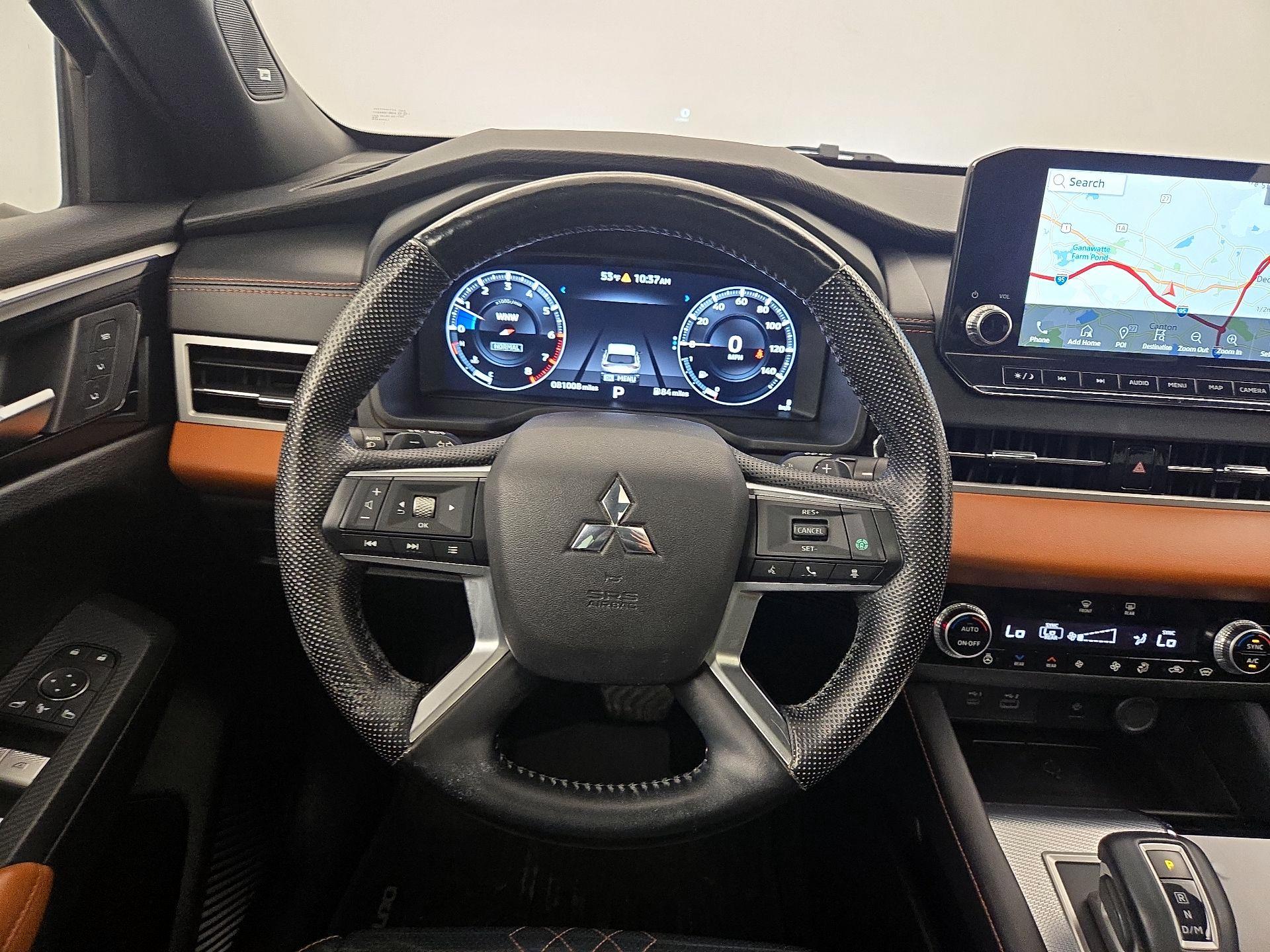 Thumbnail: 2022 Mitsubishi Outlander - 10