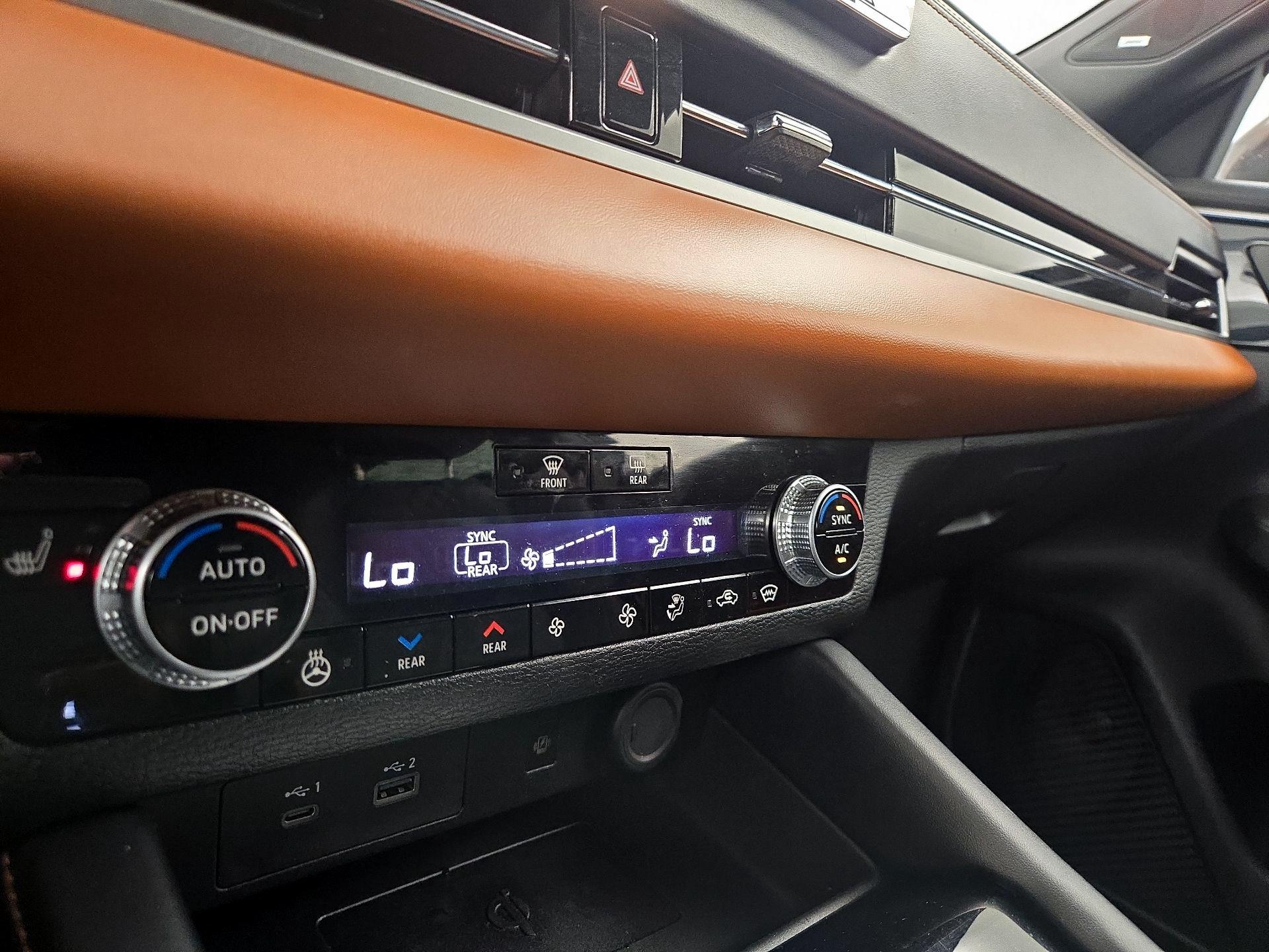 Thumbnail: 2022 Mitsubishi Outlander - 17