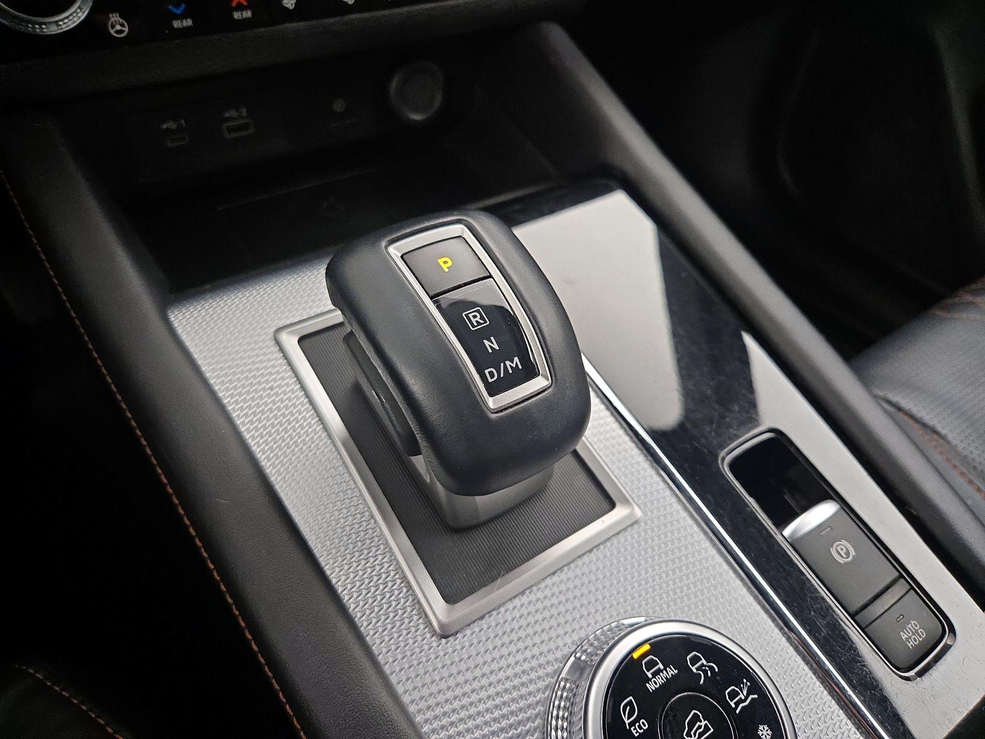 Thumbnail: 2022 Mitsubishi Outlander - 18