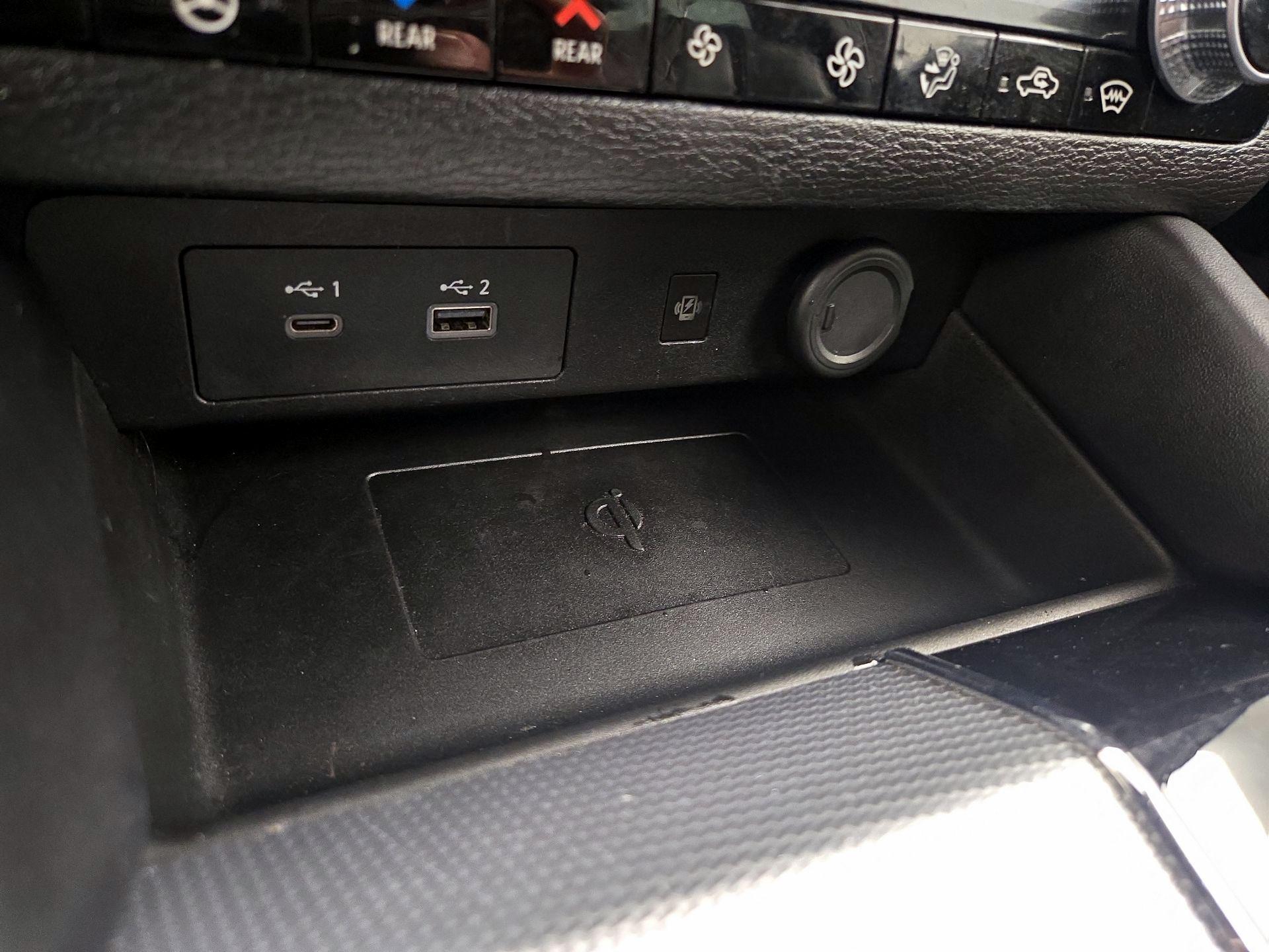 Thumbnail: 2022 Mitsubishi Outlander - 19