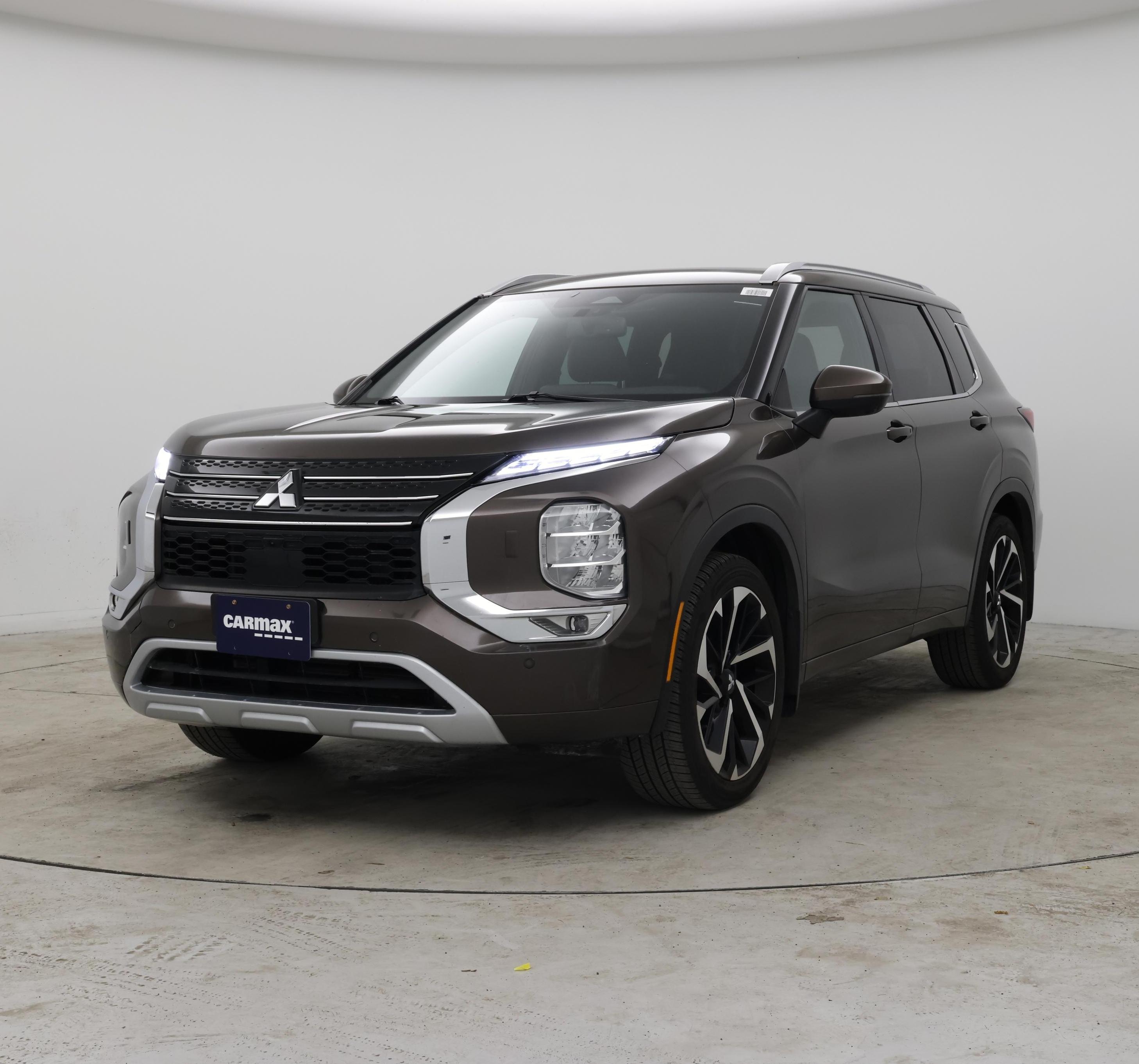 Thumbnail: 2022 Mitsubishi Outlander - 4