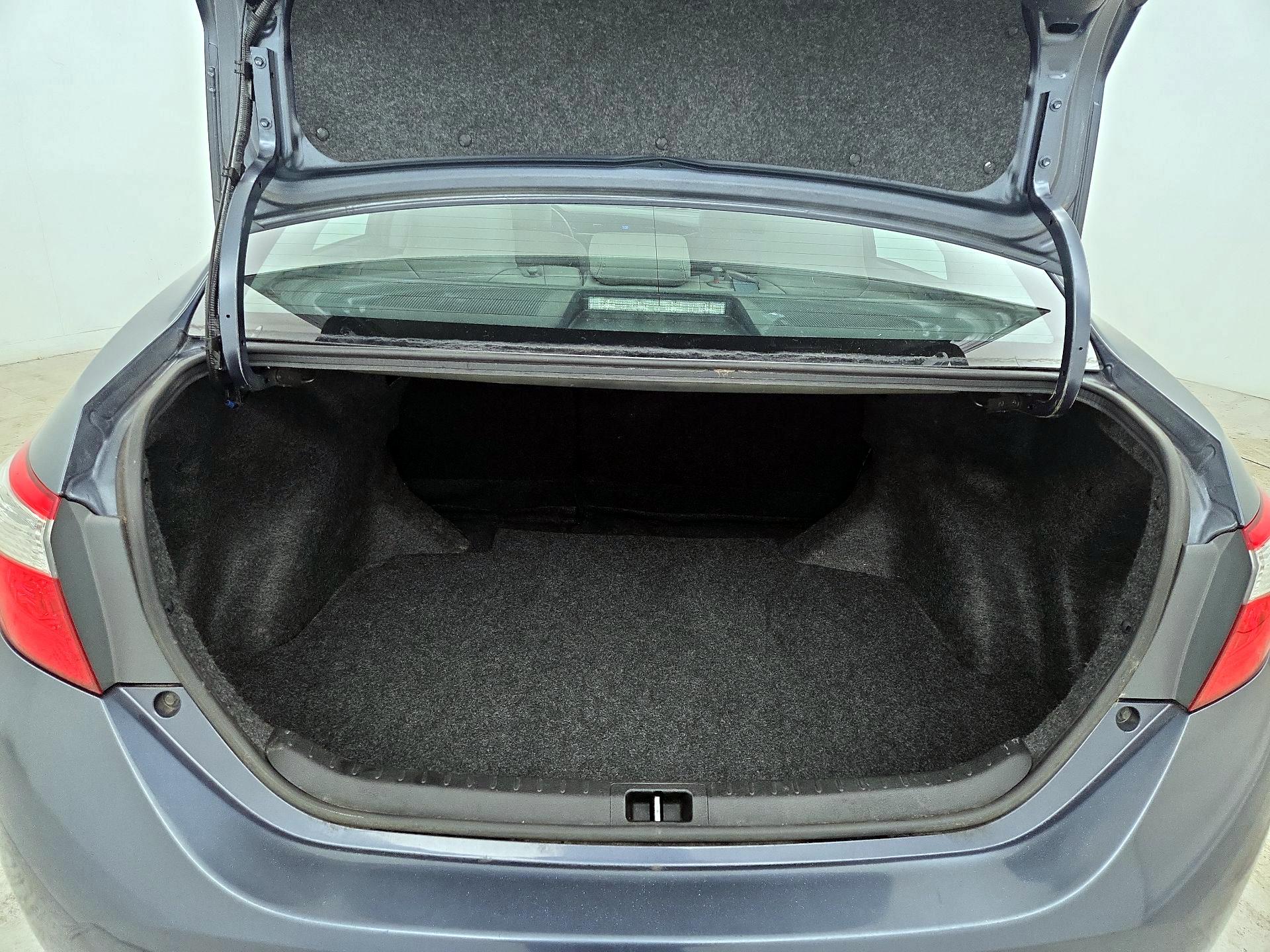 Thumbnail: 2015 Toyota Corolla - 20