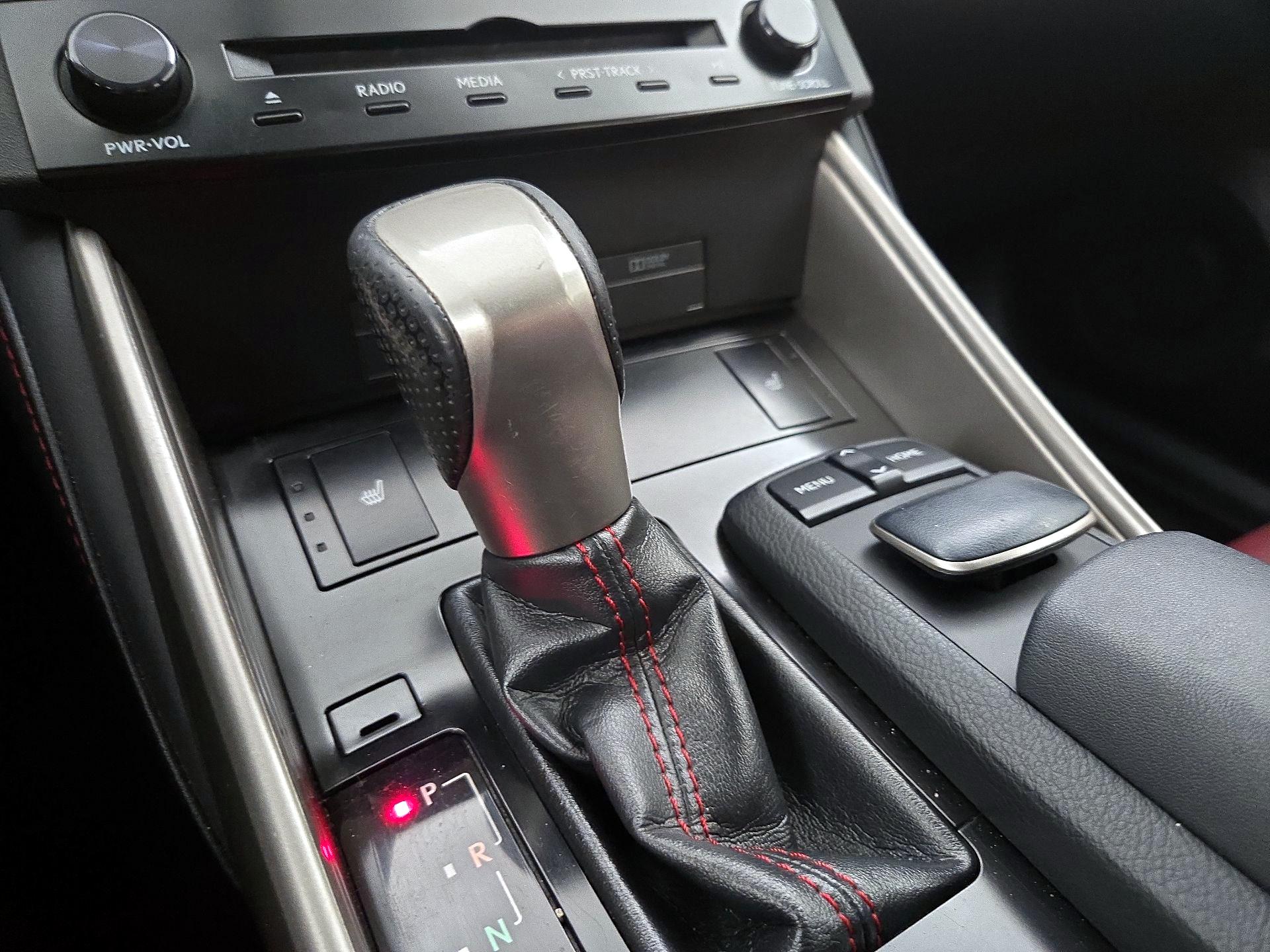 Thumbnail: 2014 Lexus IS - 18