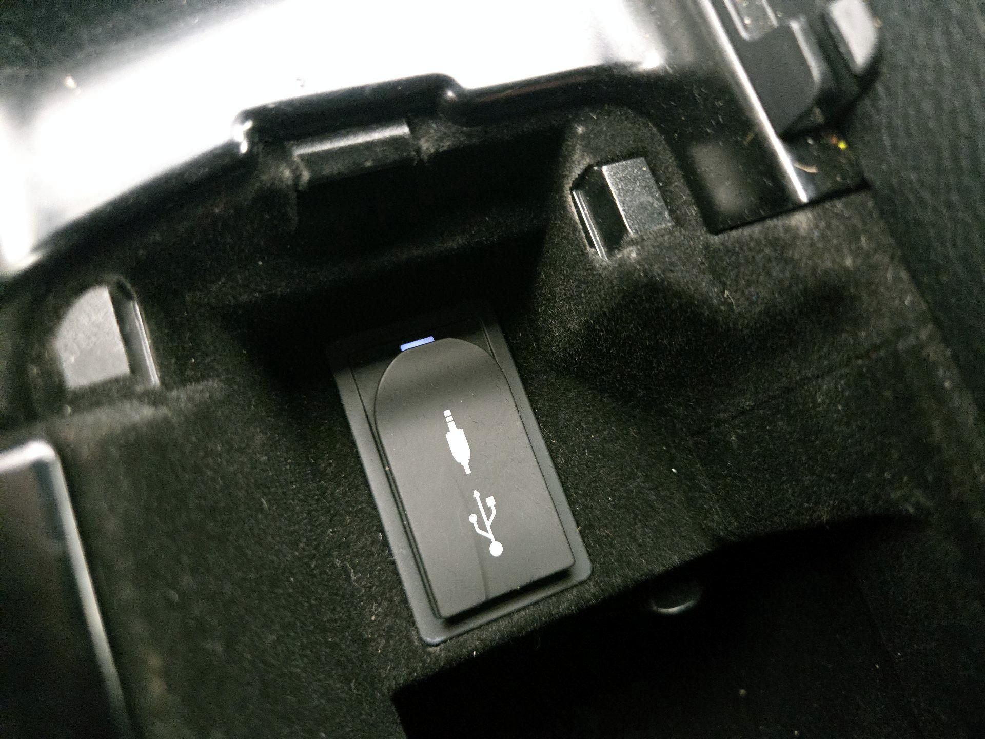 Thumbnail: 2014 Lexus IS - 19