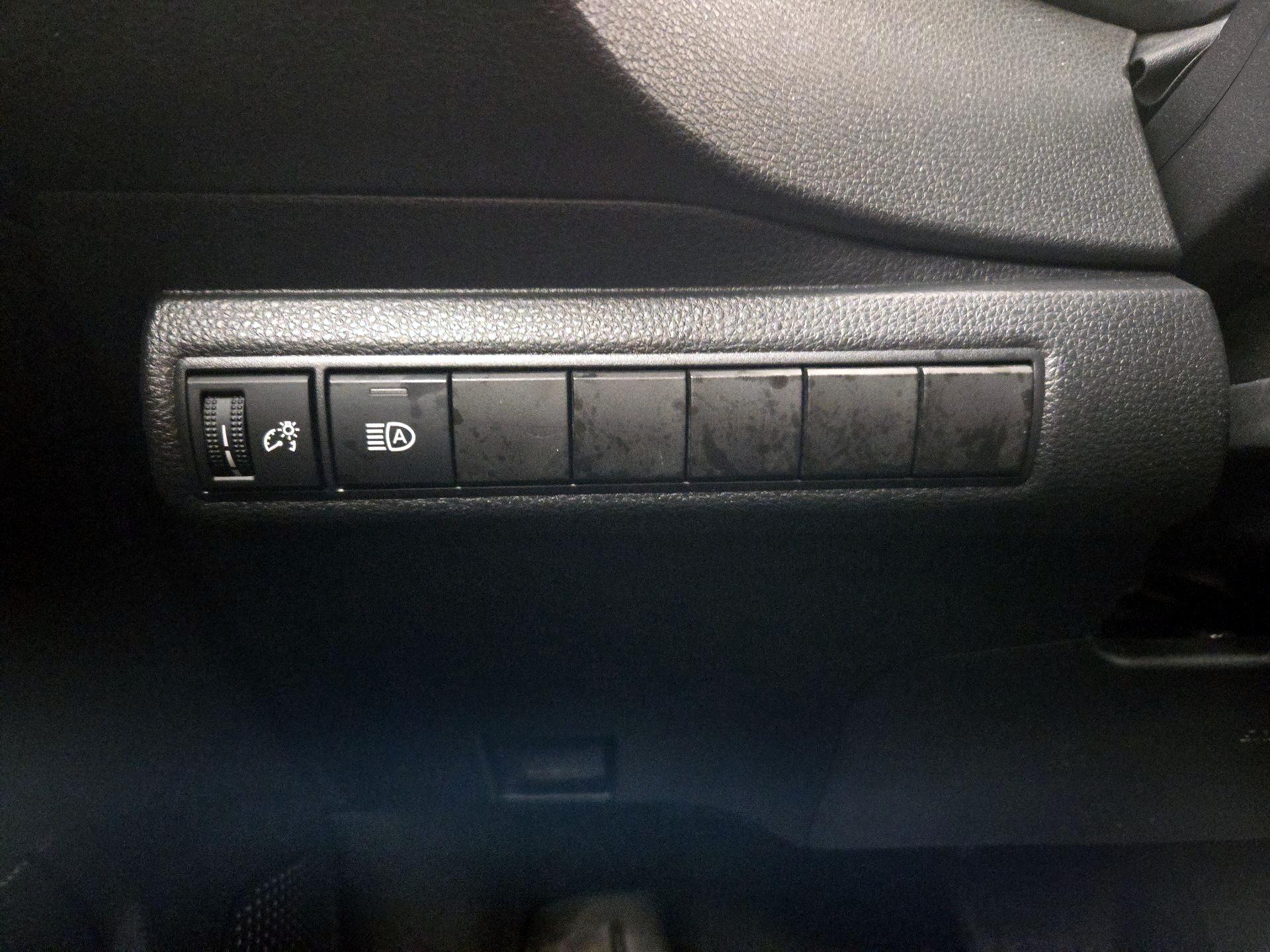 Thumbnail: 2022 Toyota Corolla - 13