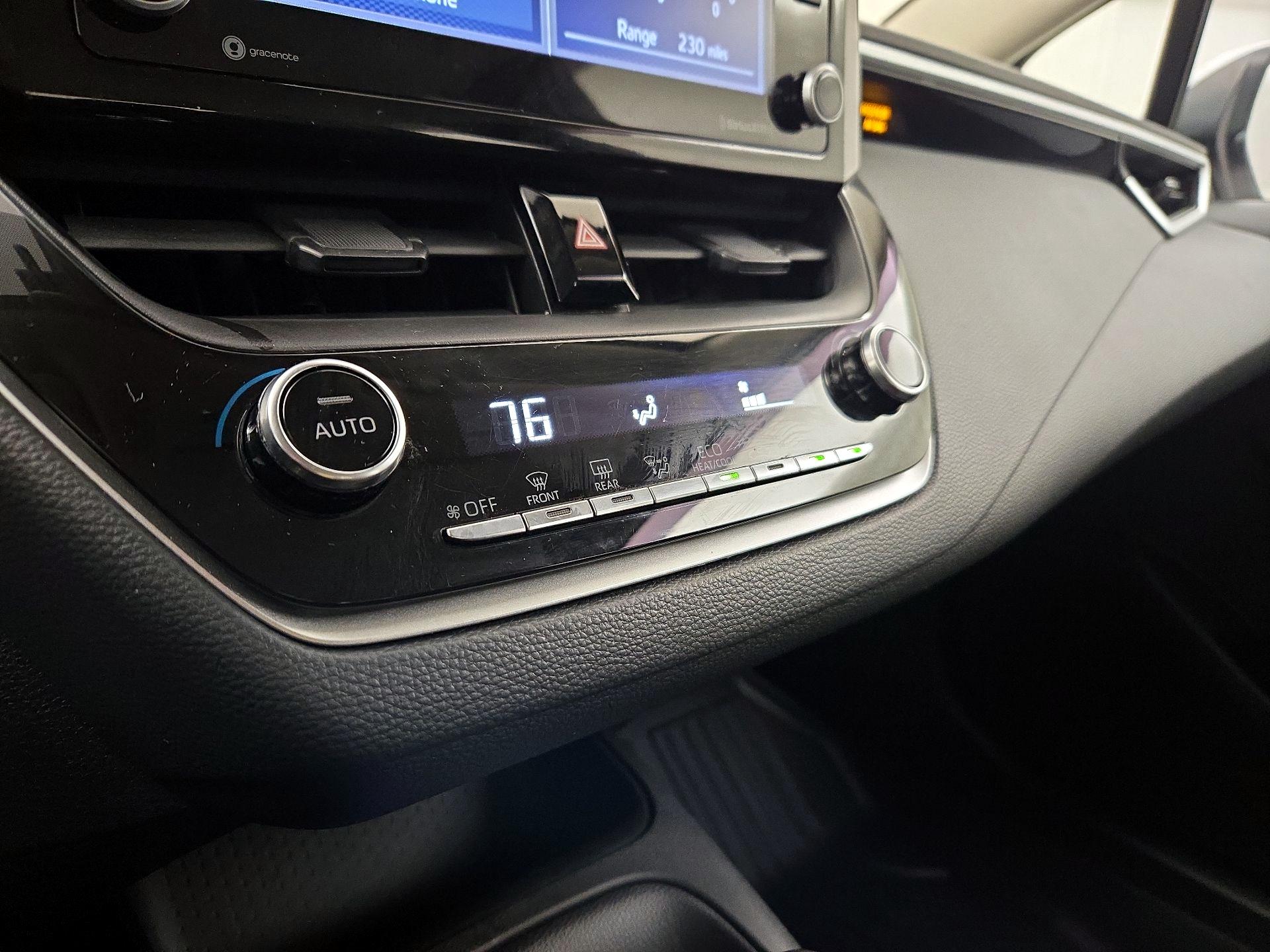 Thumbnail: 2022 Toyota Corolla - 16