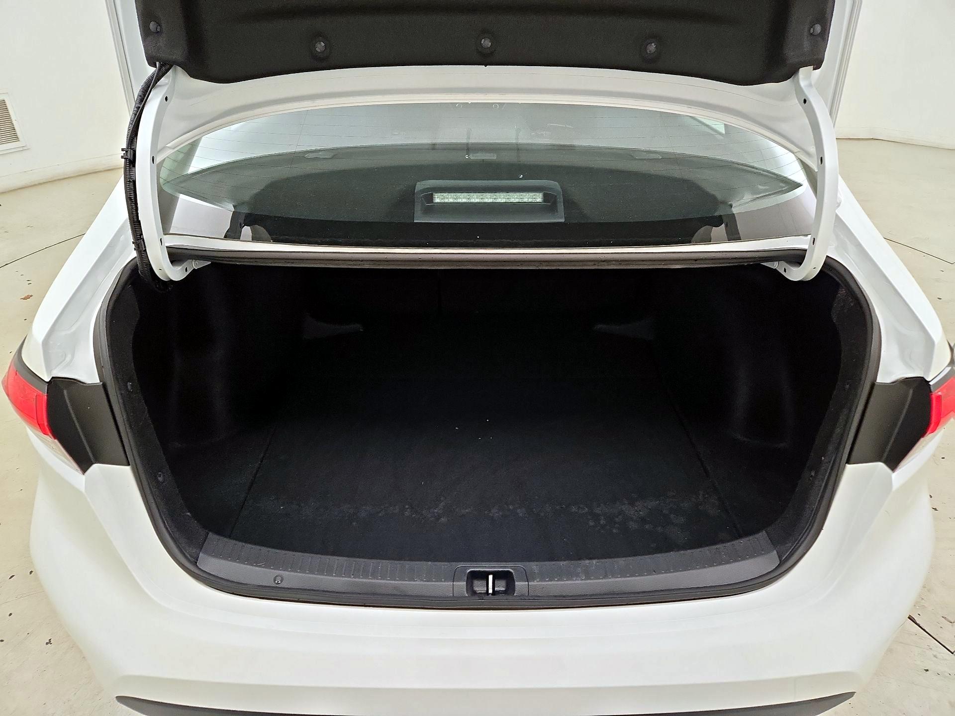 Thumbnail: 2022 Toyota Corolla - 20