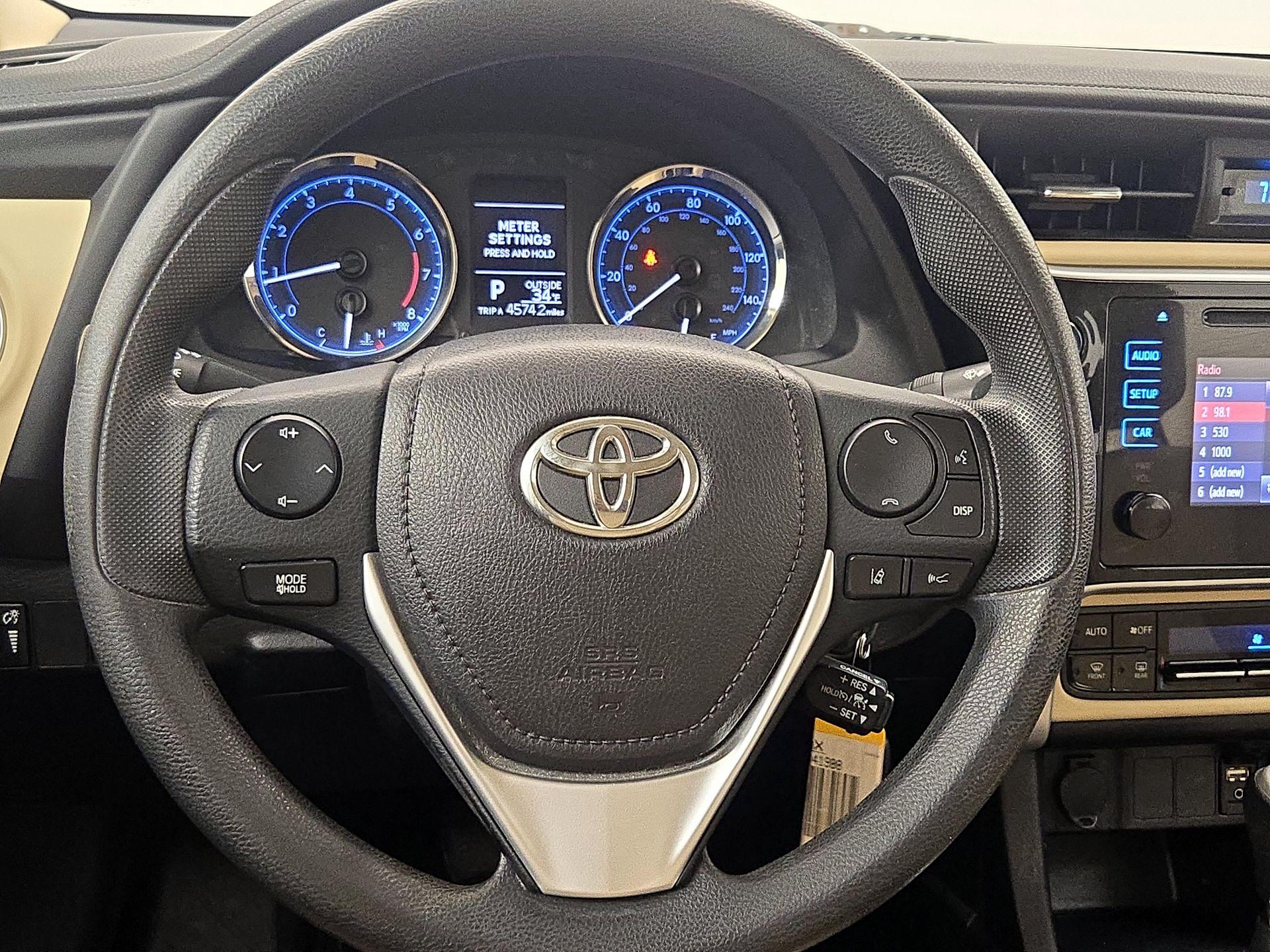 Thumbnail: 2017 Toyota Corolla - 10