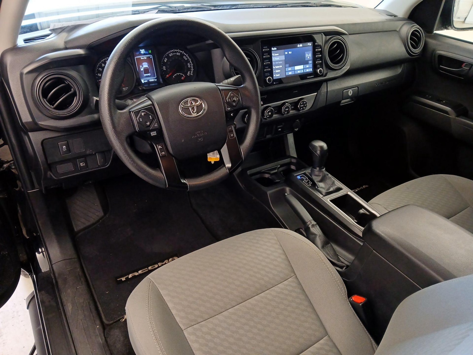 2022 Toyota Tacoma SR - Photo 10