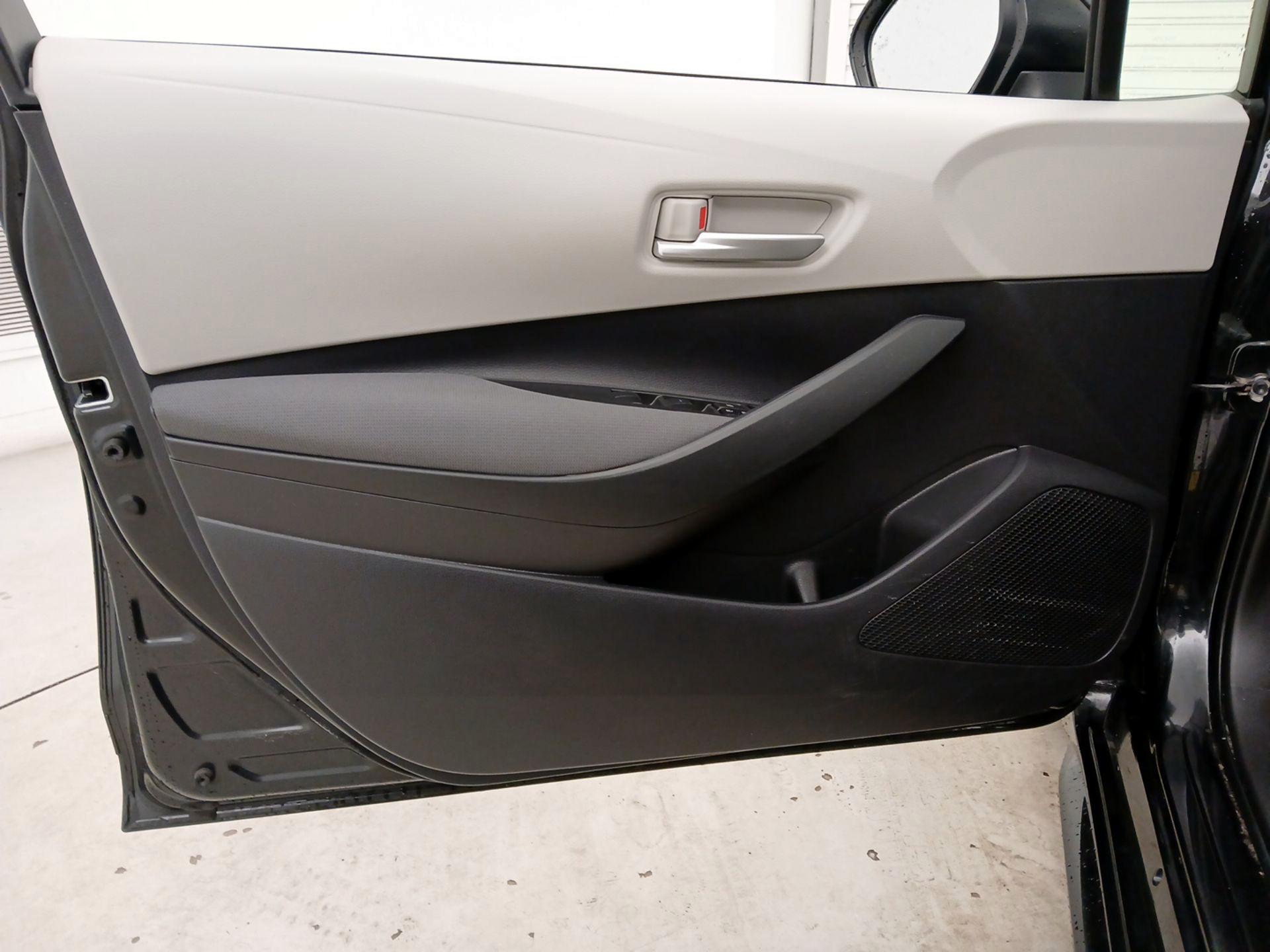 Thumbnail: 2021 Toyota Corolla - 12