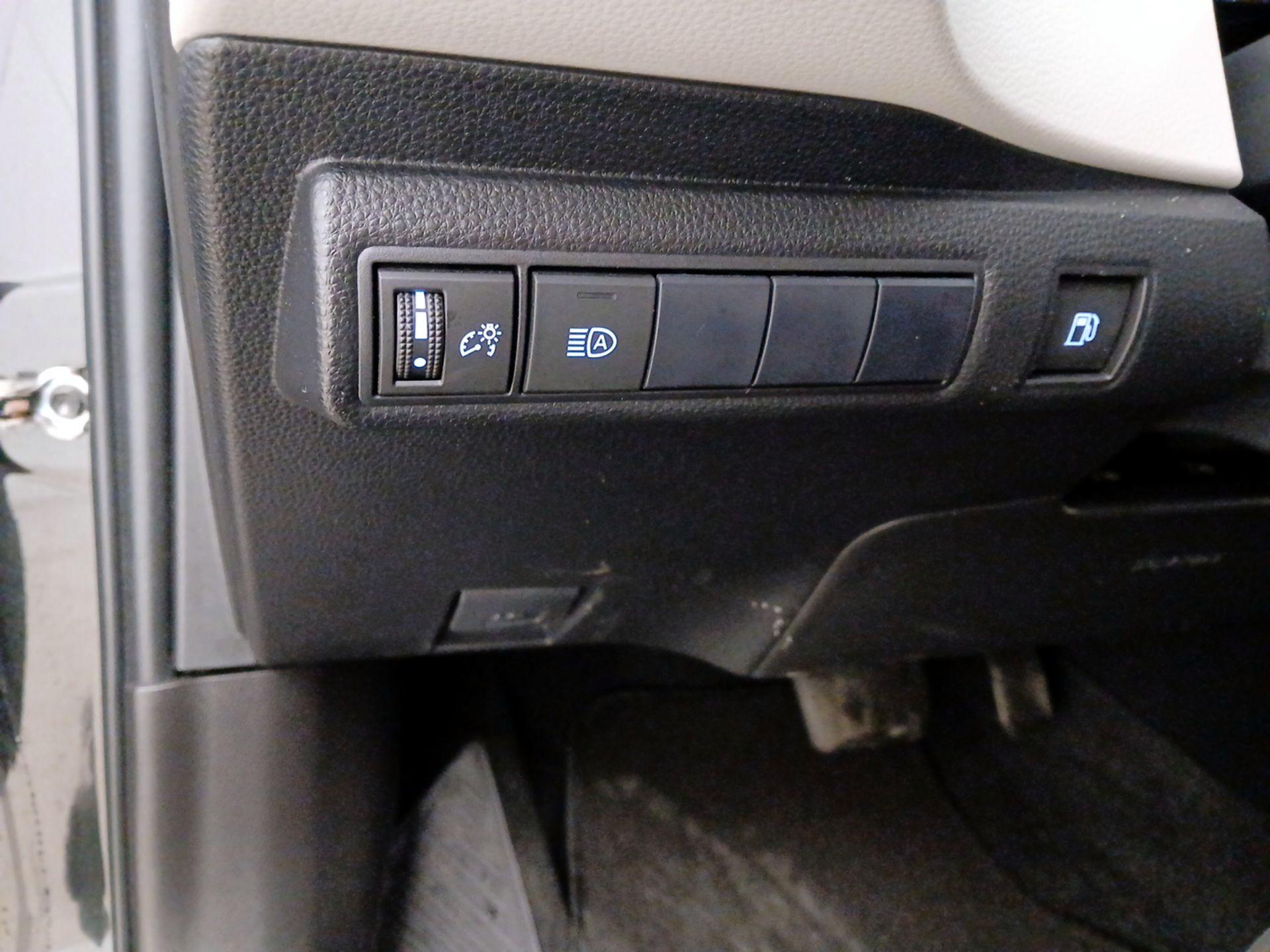 Thumbnail: 2021 Toyota Corolla - 13