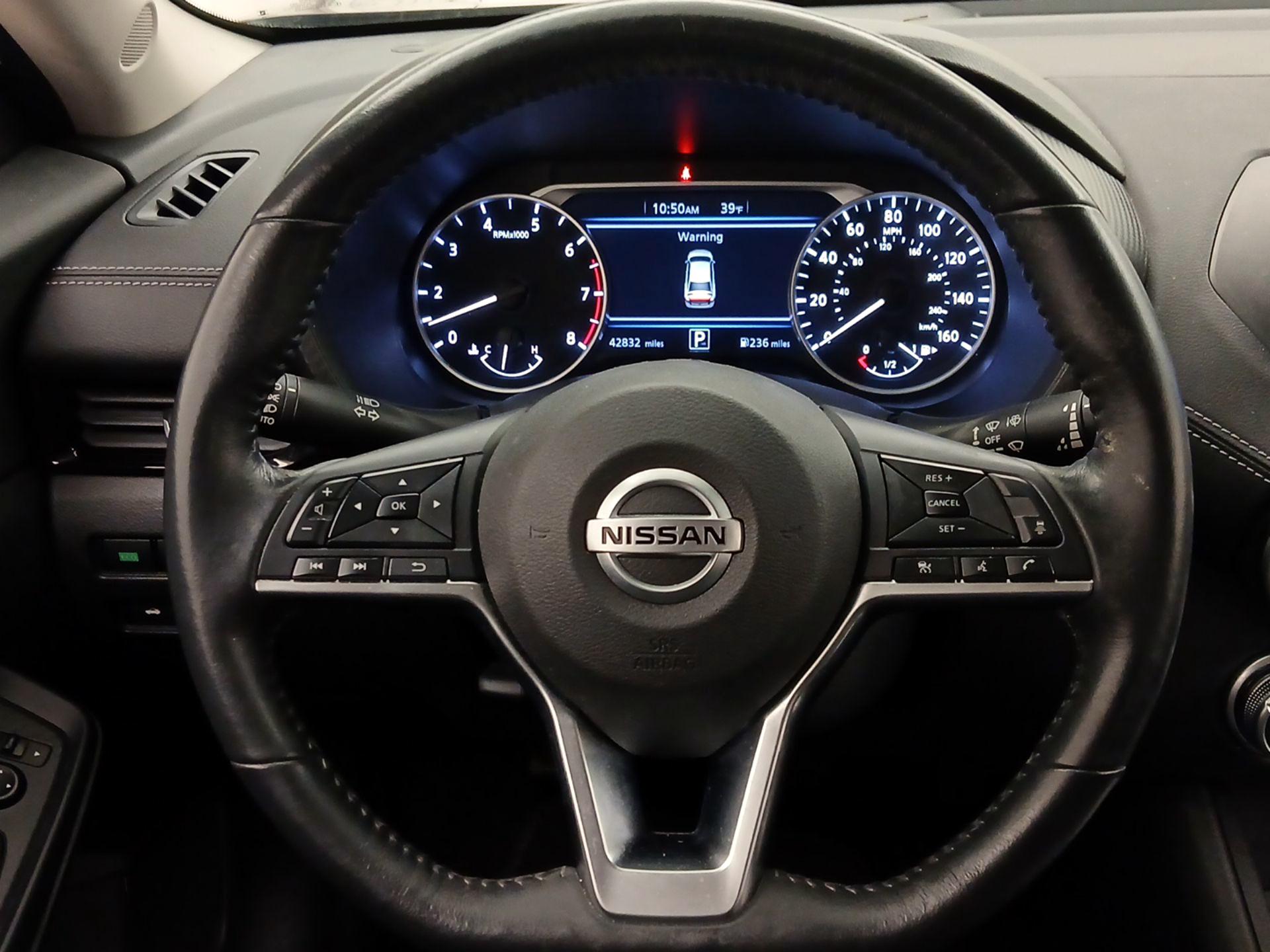 Thumbnail: 2023 Nissan Sentra - 10