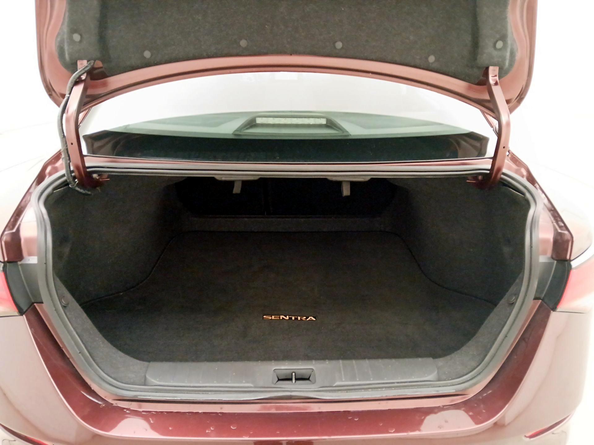 Thumbnail: 2023 Nissan Sentra - 20