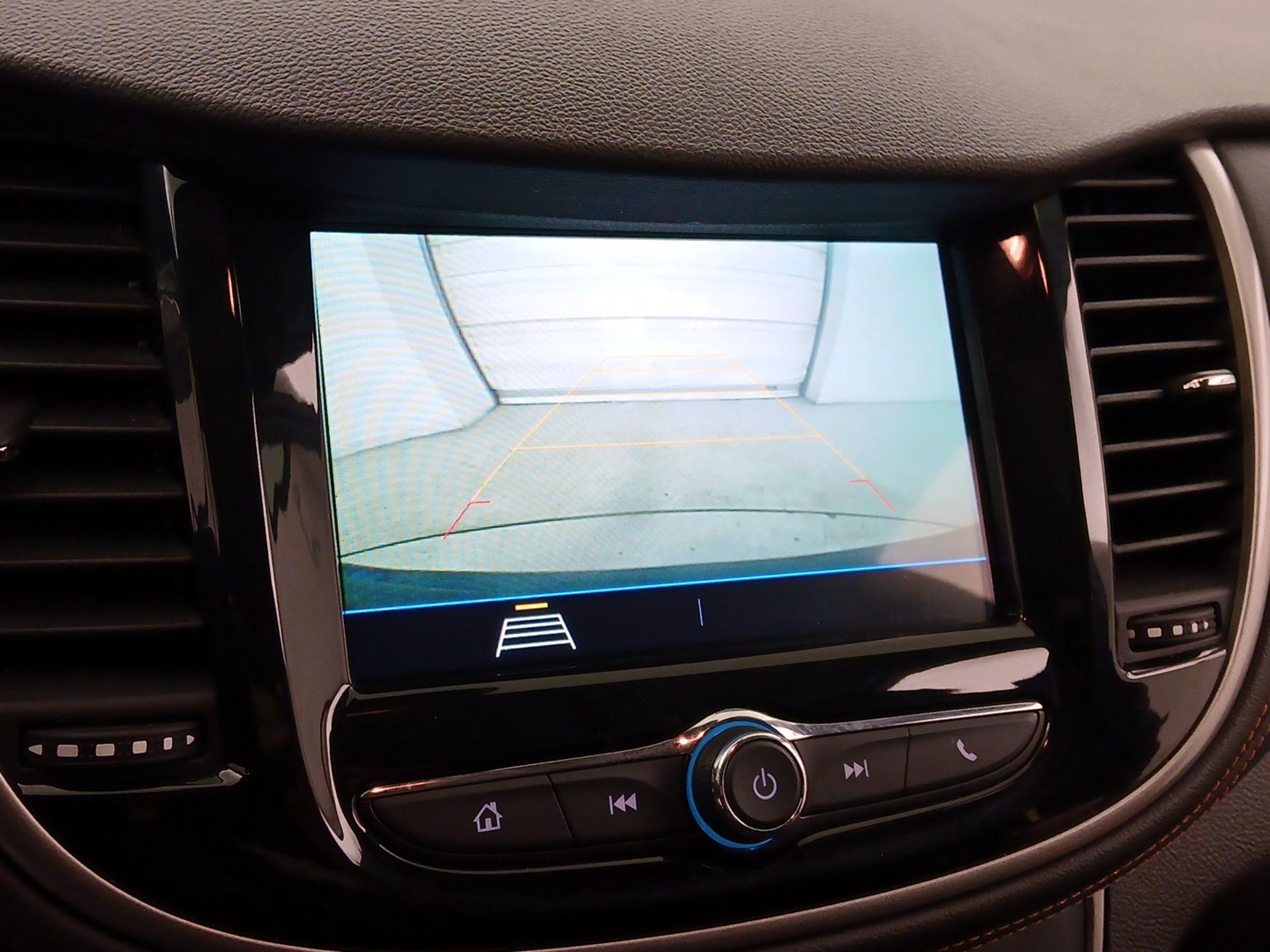 Thumbnail: 2019 Chevrolet Trax - 15