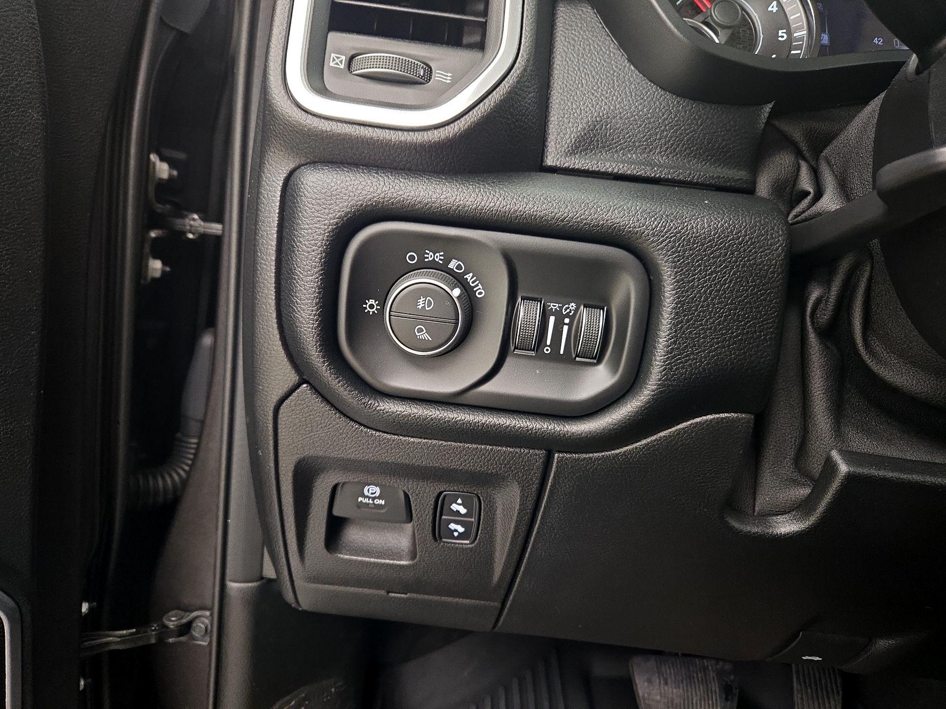 Thumbnail: 2021 RAM 1500 - 13