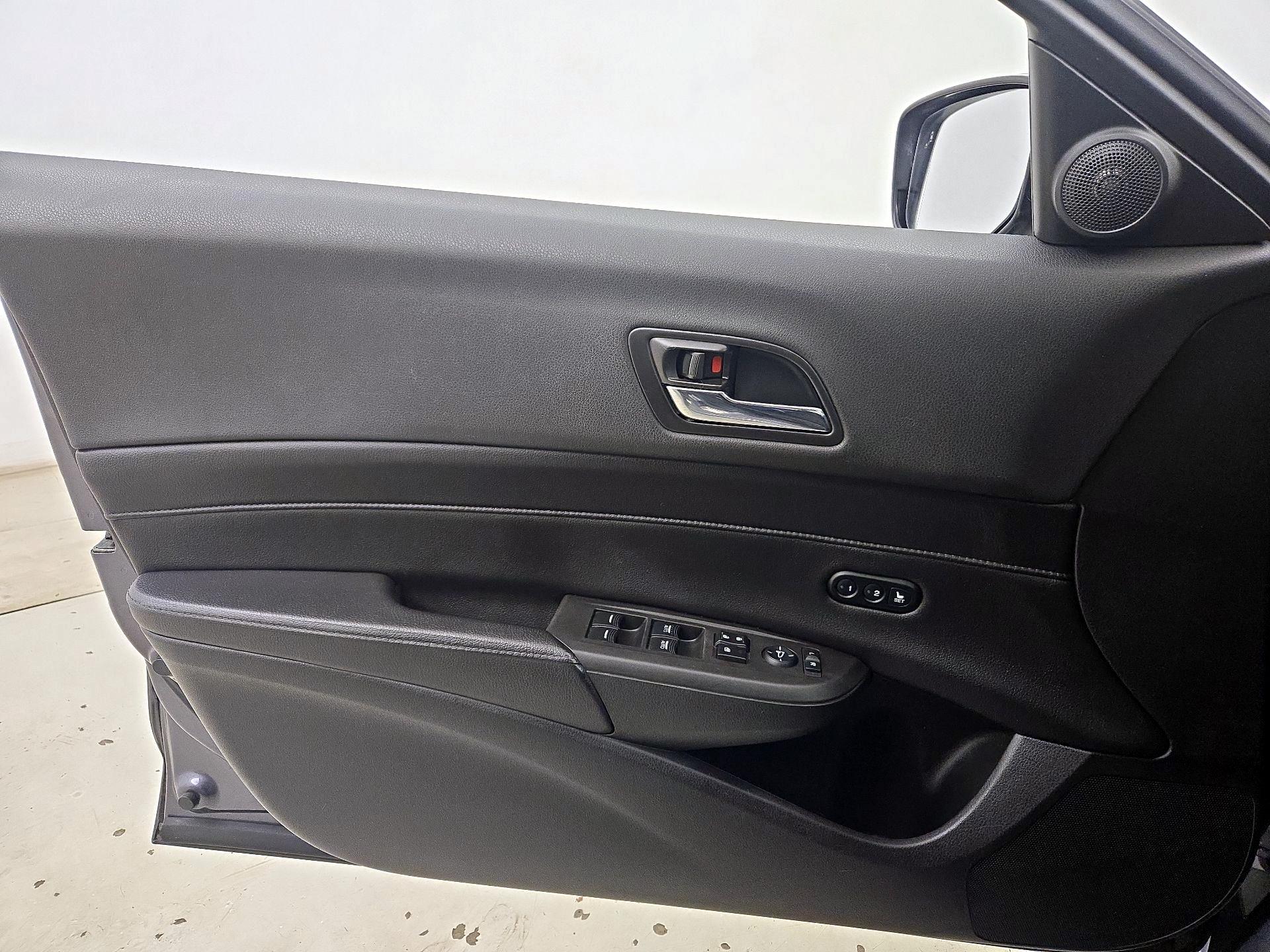 Thumbnail: 2017 Acura ILX - 12