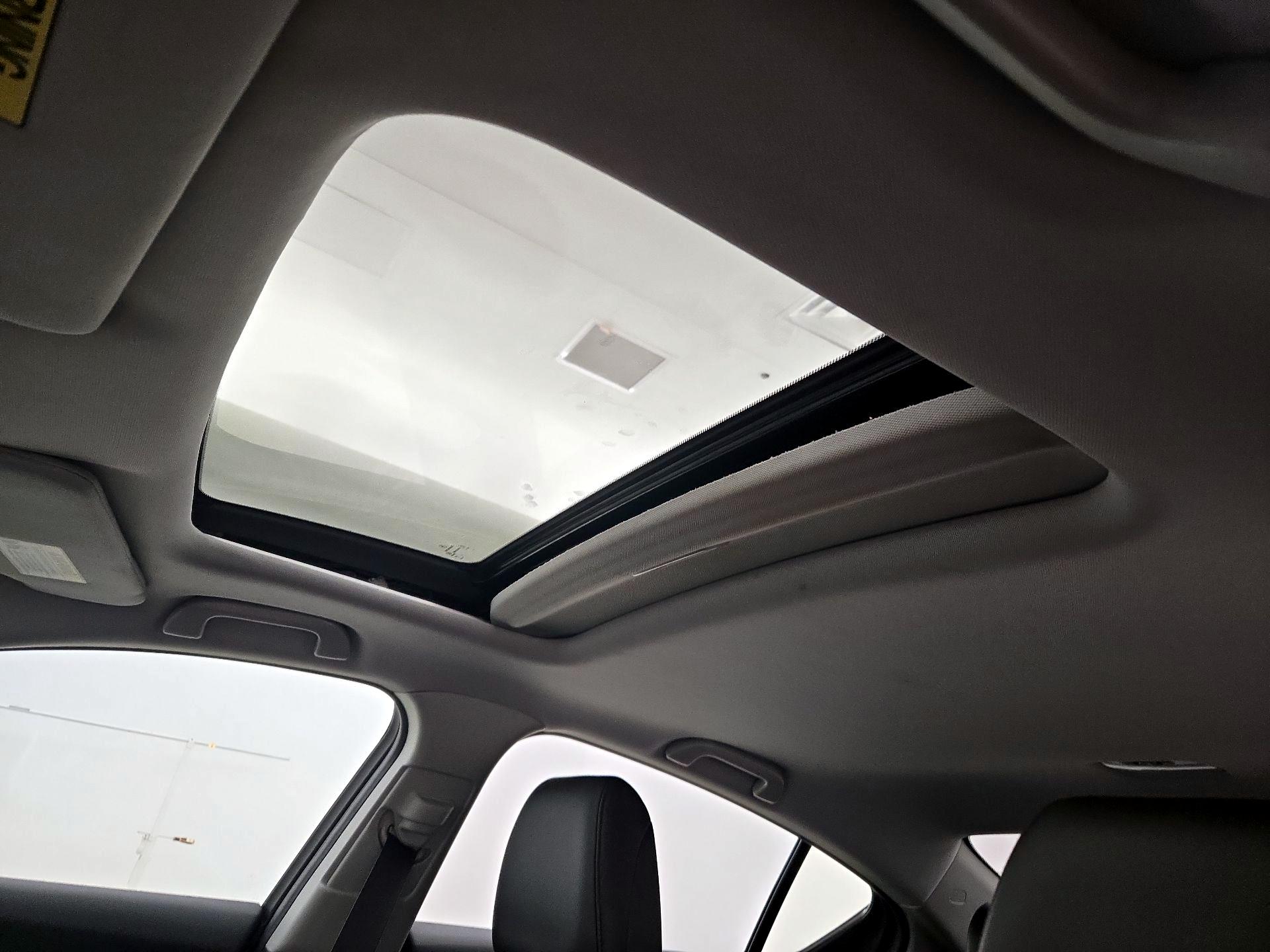 Thumbnail: 2017 Acura ILX - 18