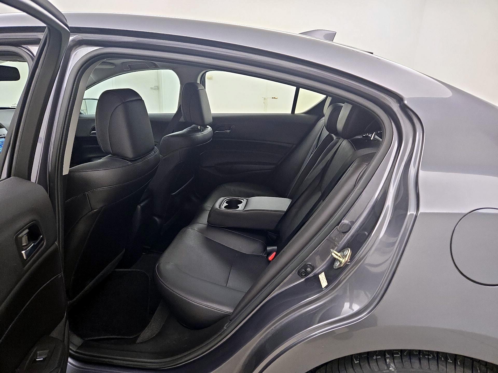 Thumbnail: 2017 Acura ILX - 19