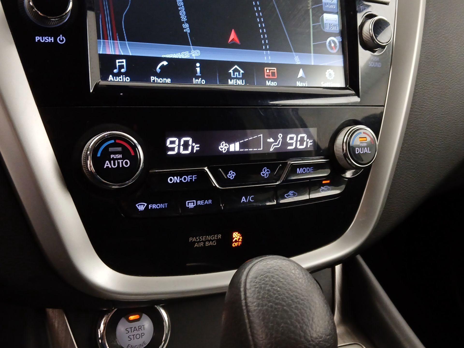 Thumbnail: 2018 Nissan Murano - 17