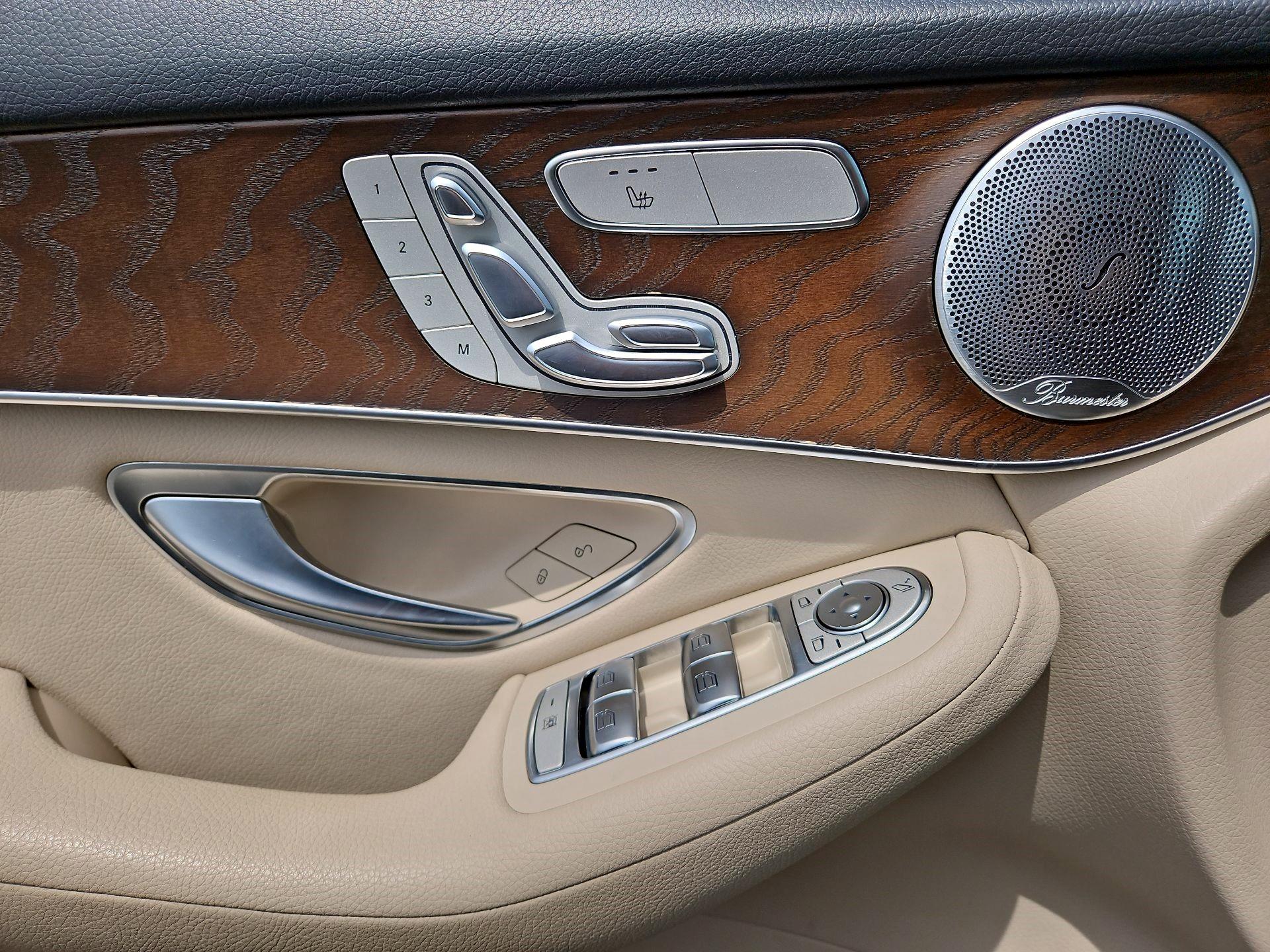 Thumbnail: 2019 Mercedes-Benz GLC - 10