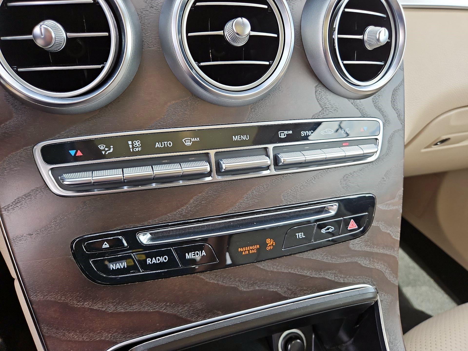 Thumbnail: 2019 Mercedes-Benz GLC - 14