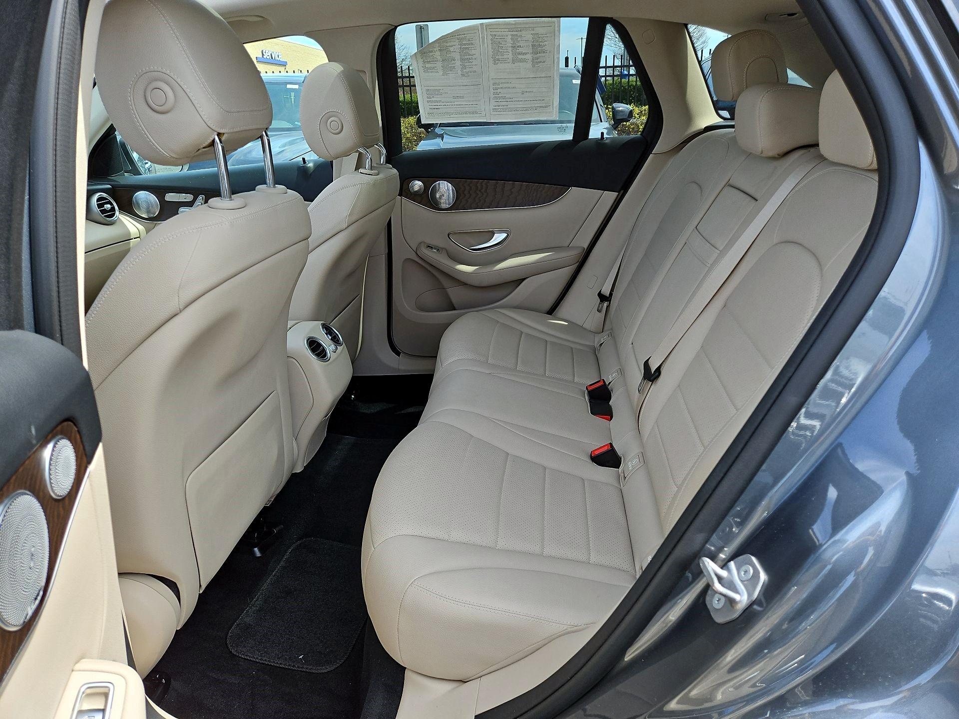 Thumbnail: 2019 Mercedes-Benz GLC - 18