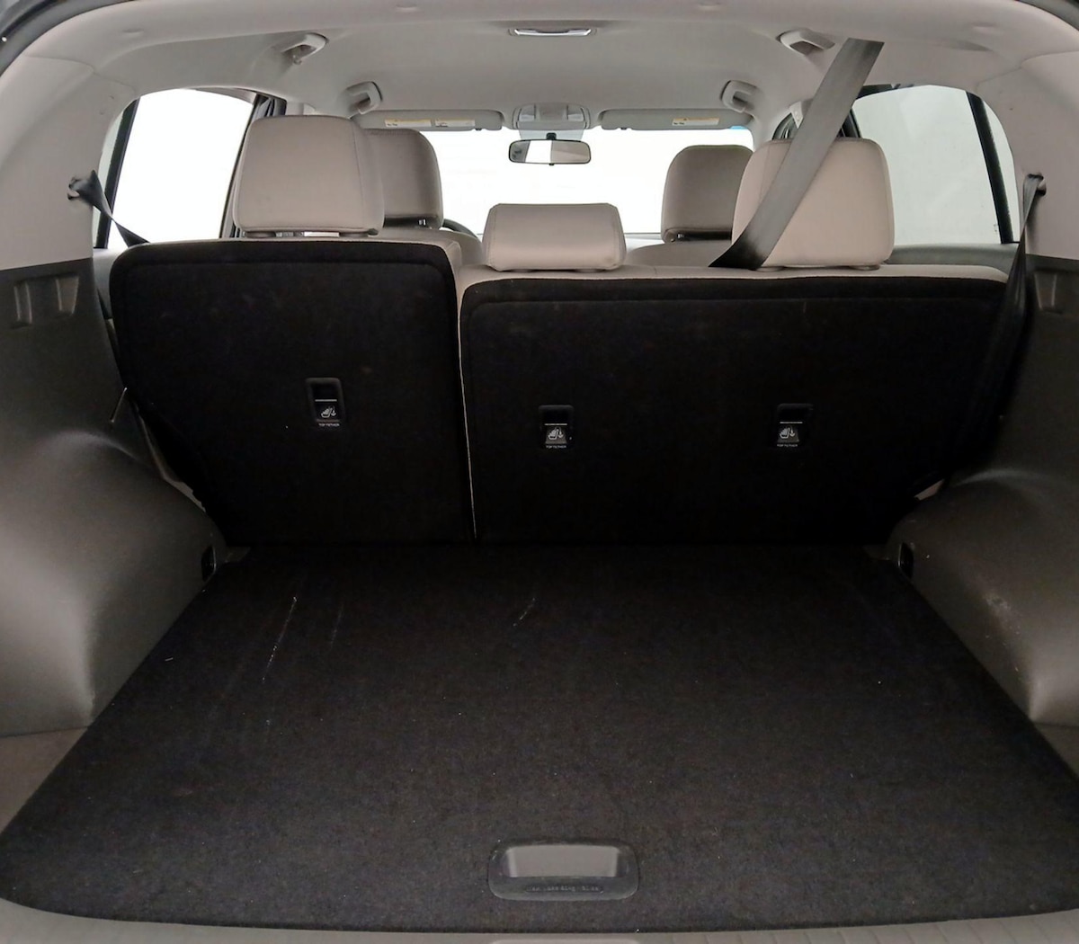 Trunk/Cargo (Seats Up)