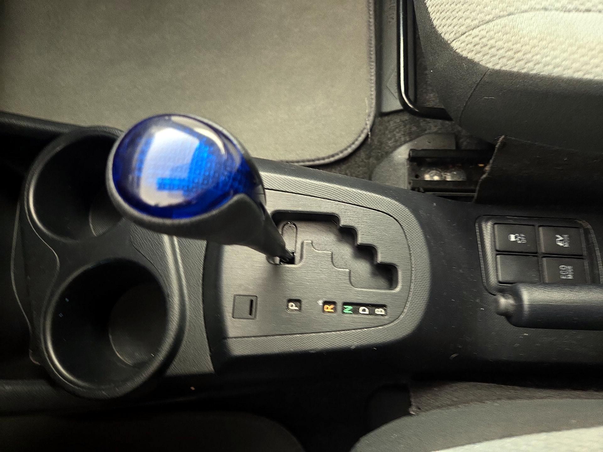 Thumbnail: 2018 Toyota Prius c - 17