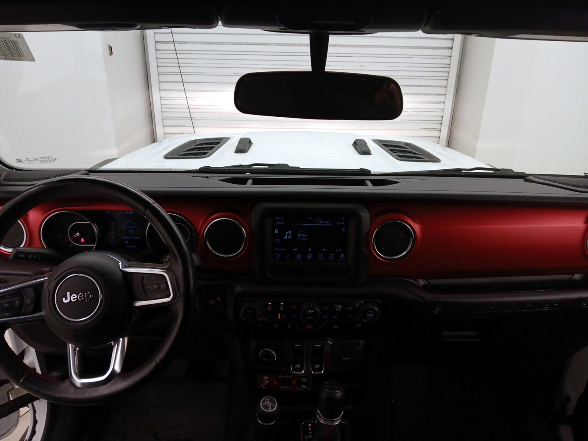 Thumbnail: 2021 Jeep Wrangler - 9