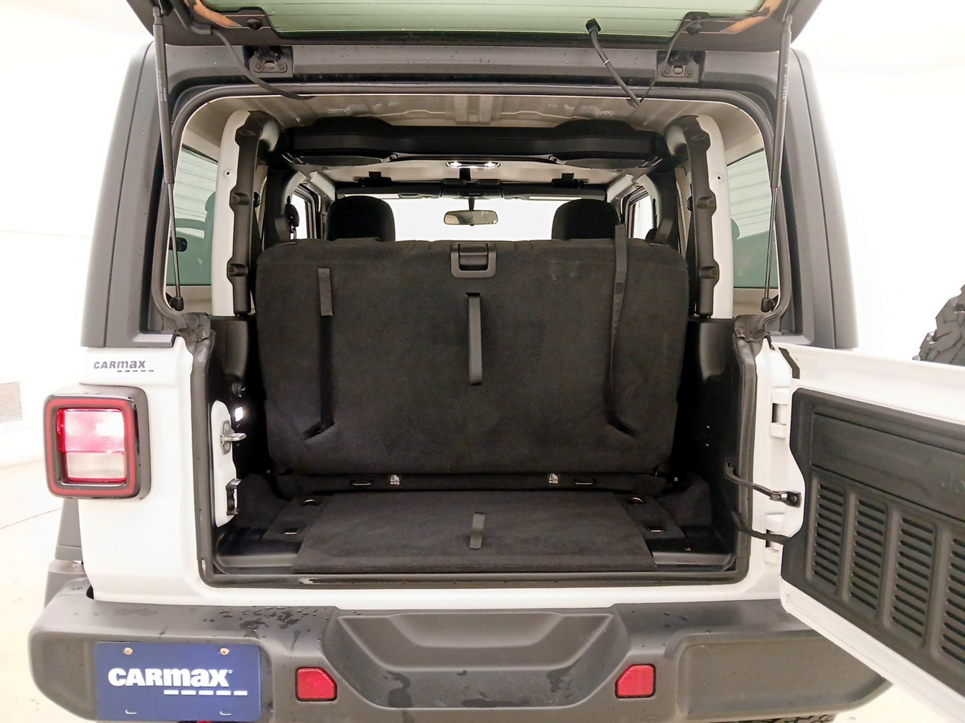 Thumbnail: 2021 Jeep Wrangler - 18