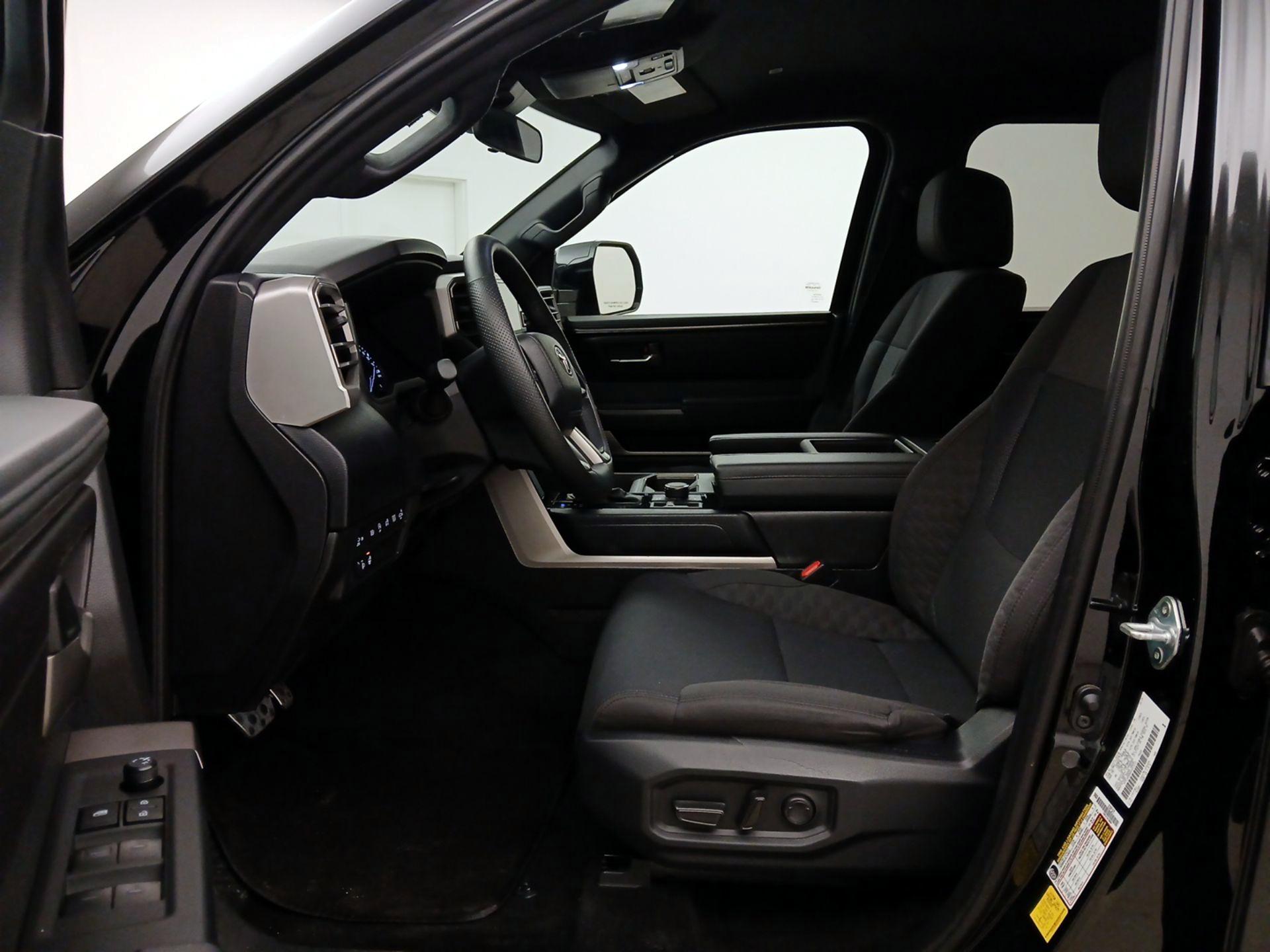 Thumbnail: 2025 Toyota Tundra - 11