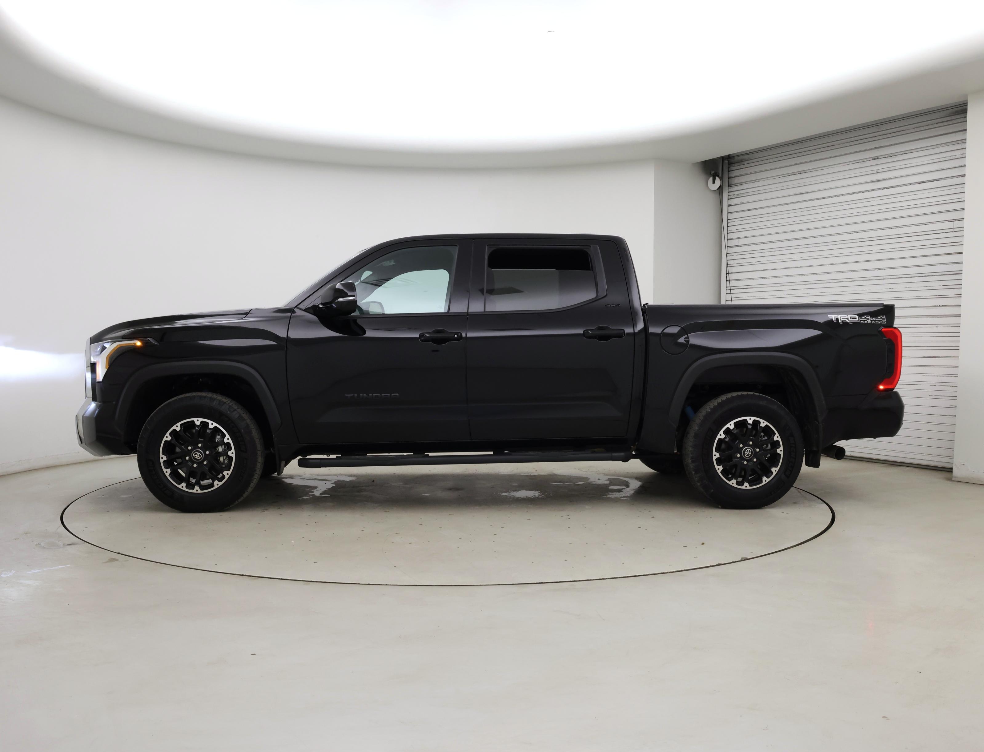 Thumbnail: 2025 Toyota Tundra - 3