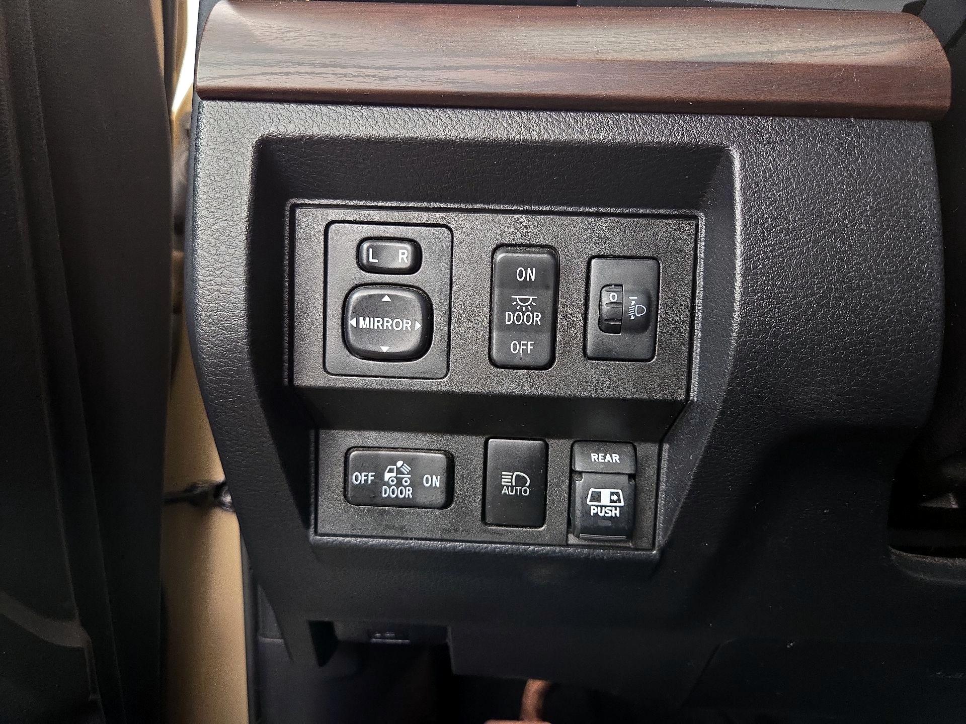 Thumbnail: 2019 Toyota Tundra - 13