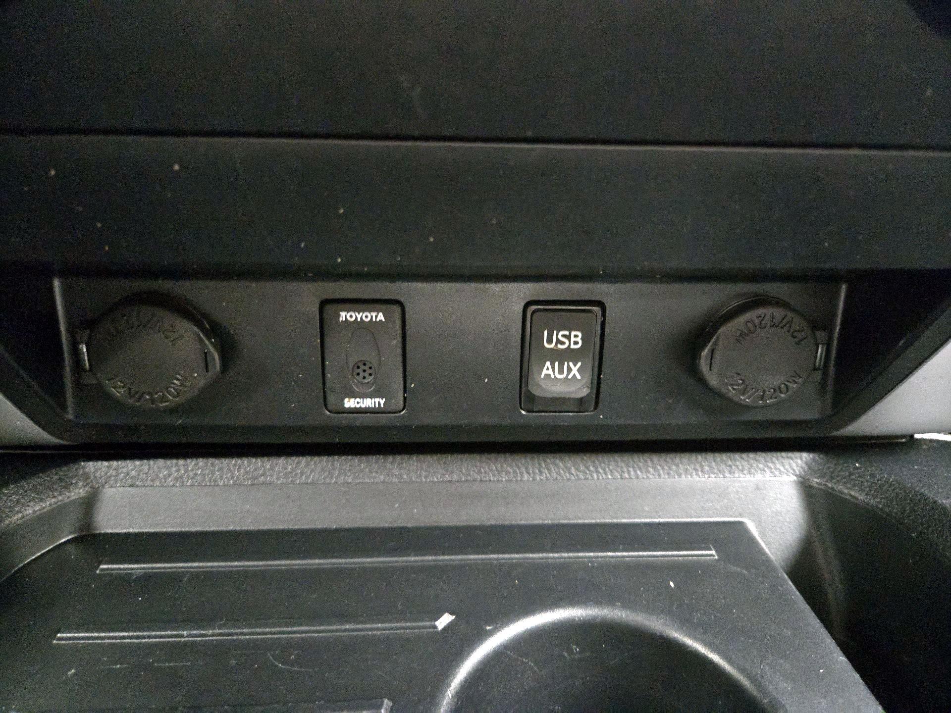 Thumbnail: 2019 Toyota Tundra - 18