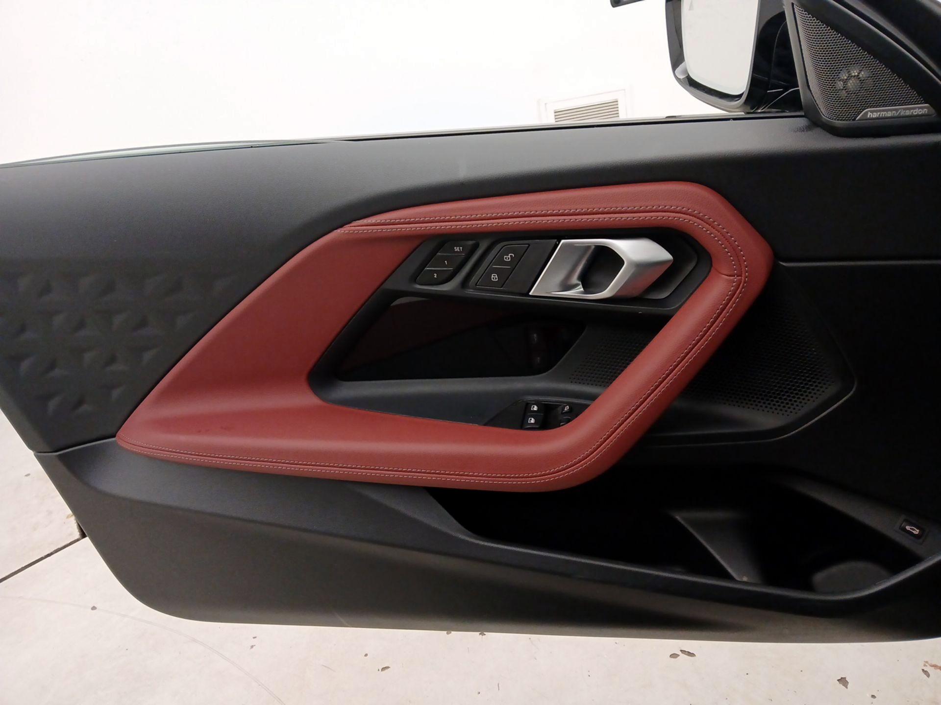 Thumbnail: 2025 BMW 2 Series - 12